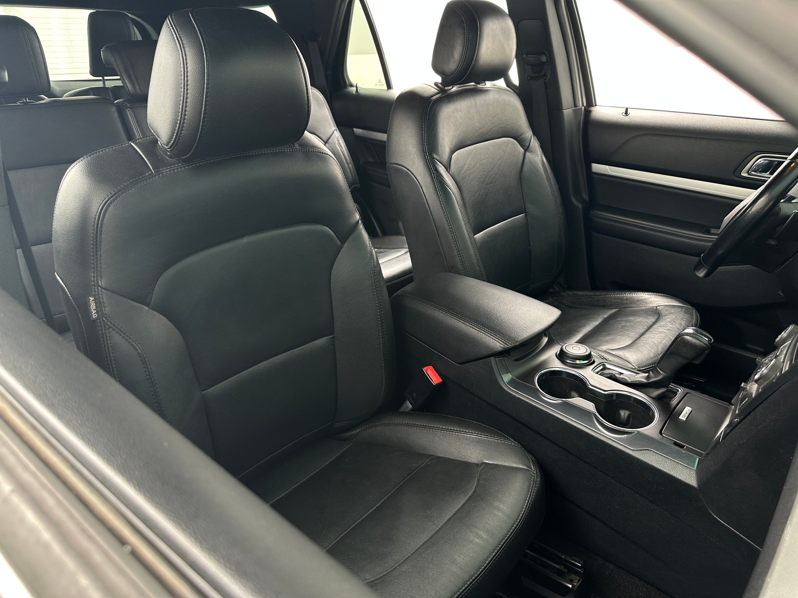 Thumbnail: 2016 Ford Explorer - 2