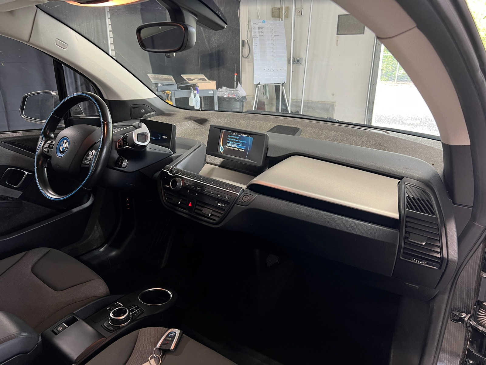 Thumbnail: 2017 BMW i3 - 3