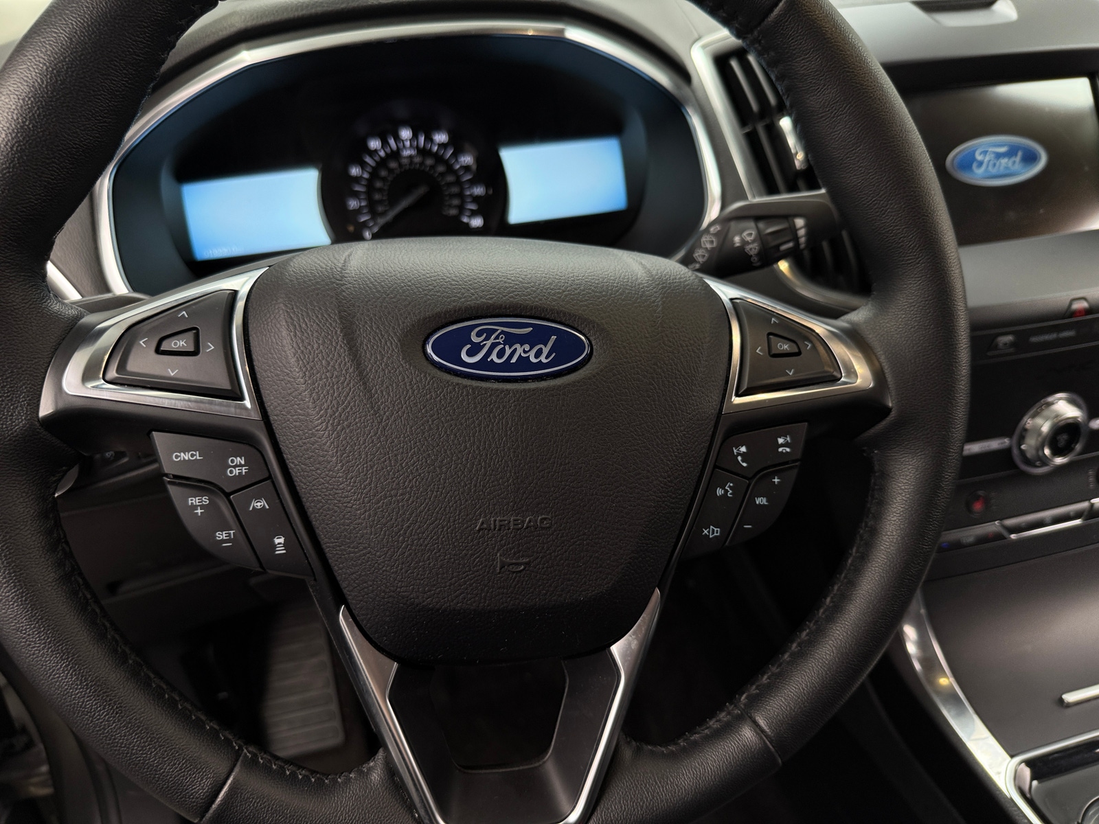 Thumbnail: 2020 Ford Edge - 4
