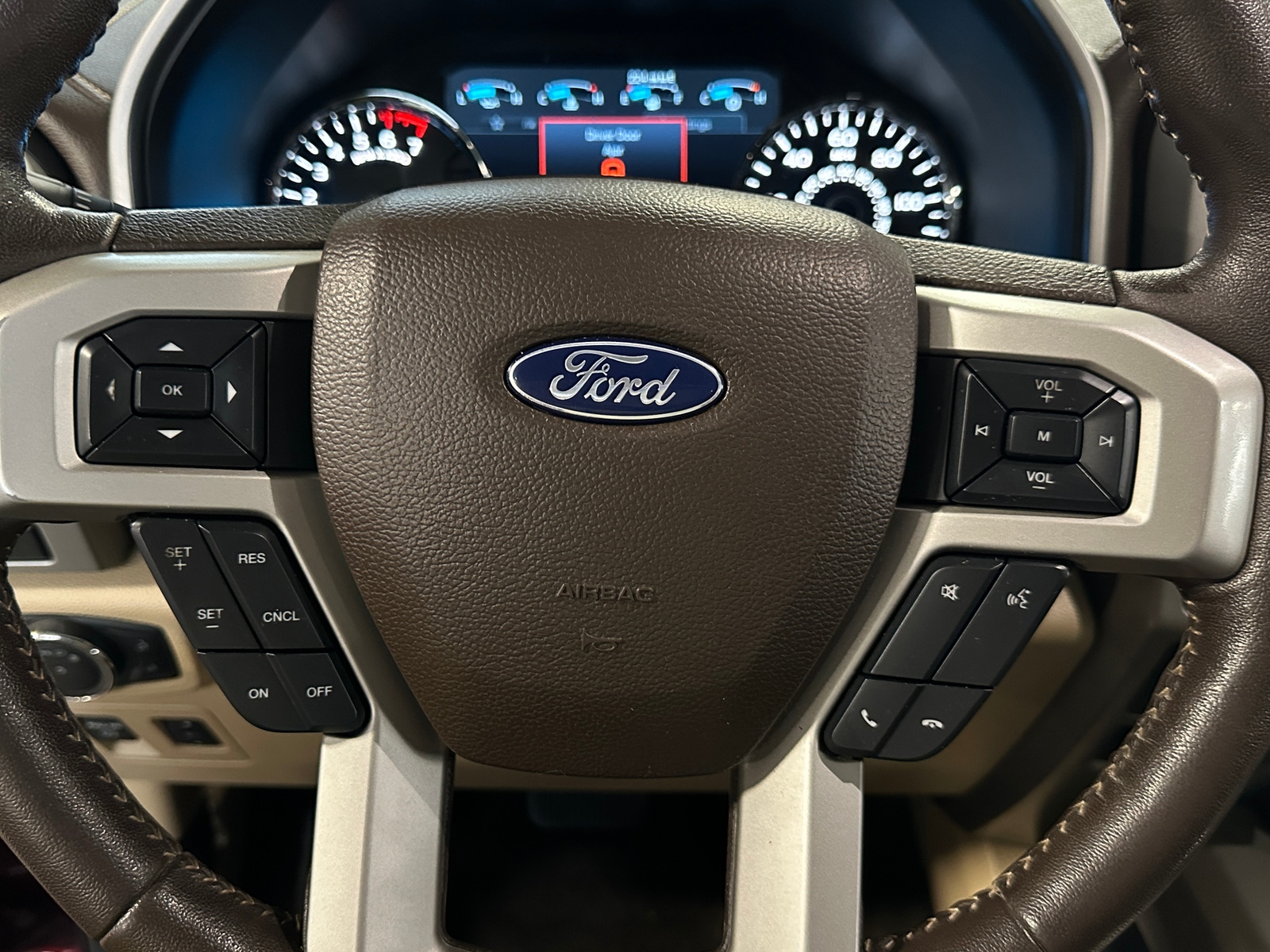 Thumbnail: 2019 Ford Econoline - 4