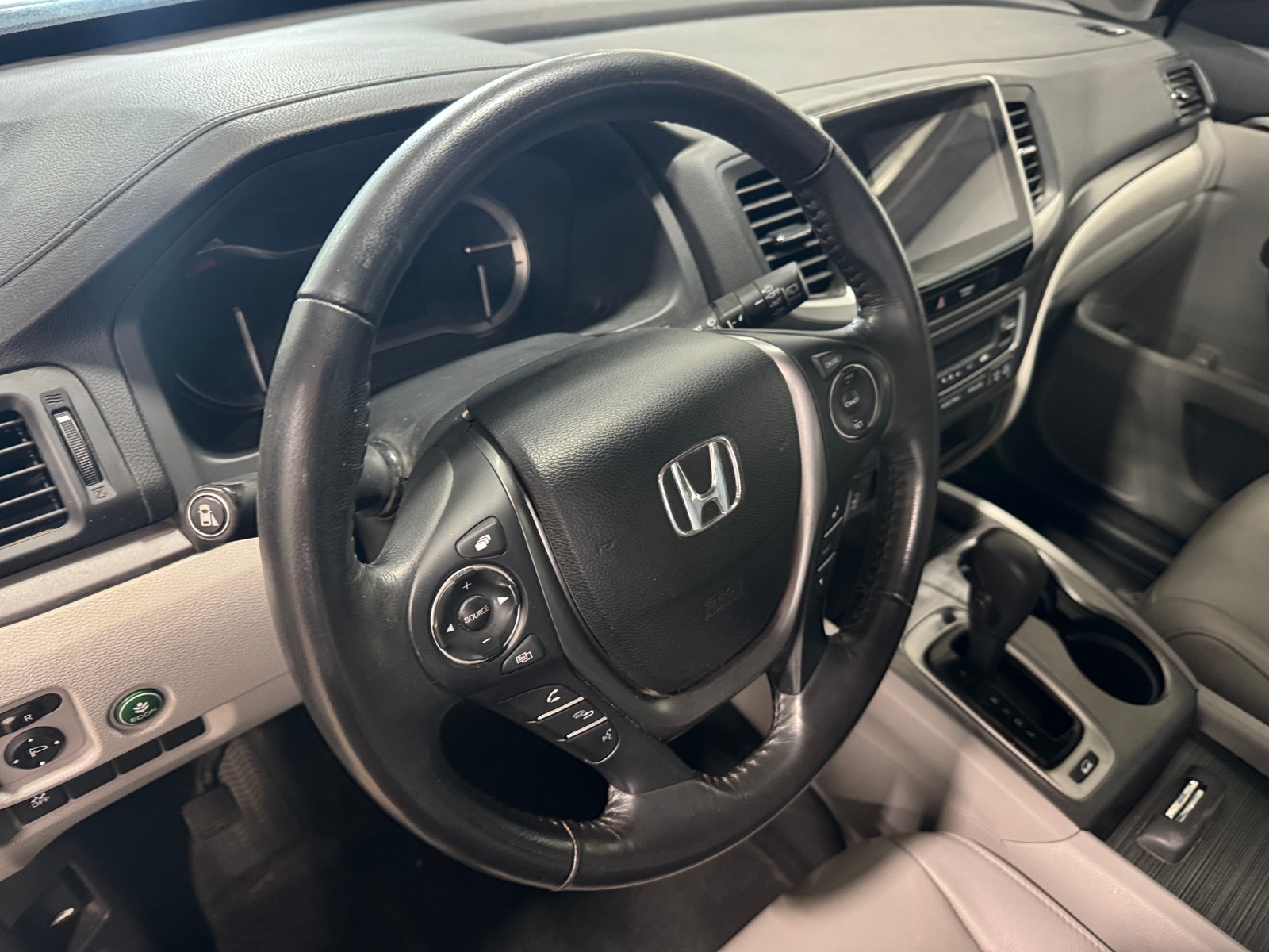 Thumbnail: 2018 Honda Pilot - 2