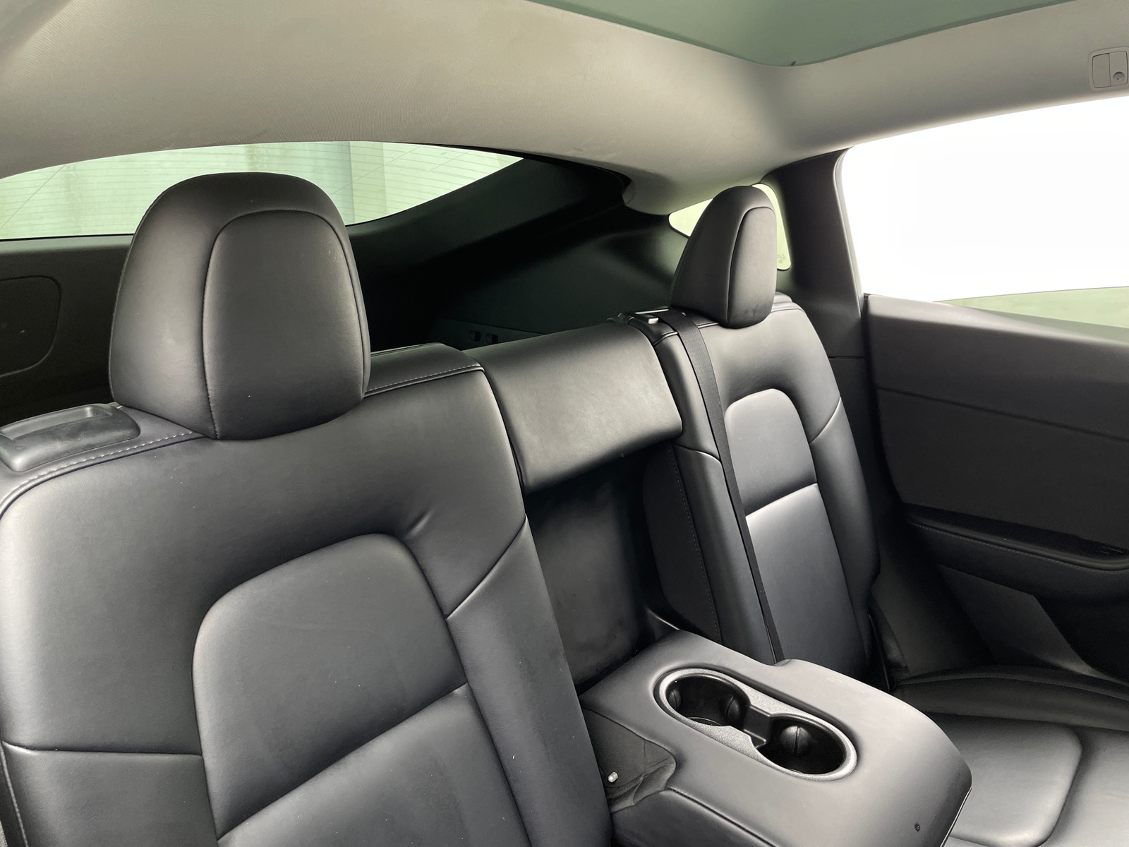Thumbnail: 2021 Tesla Model Y - 4