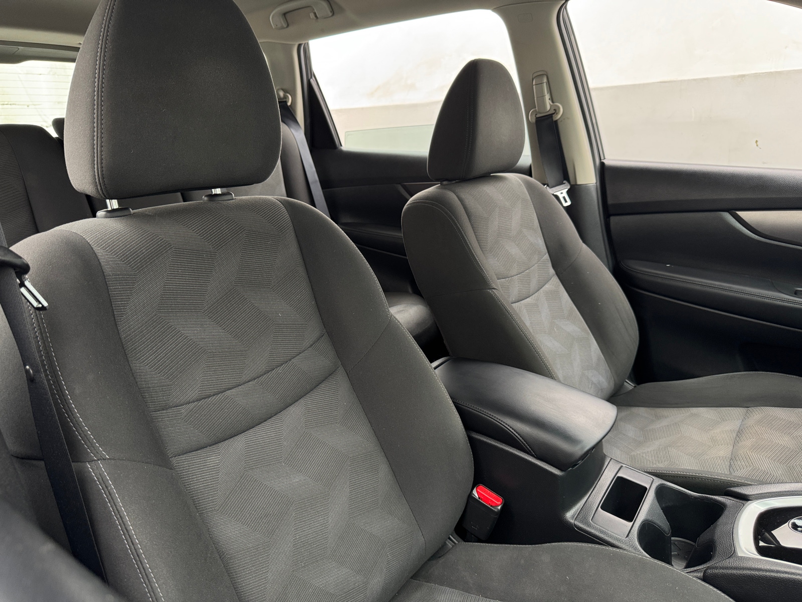 Thumbnail: 2016 Nissan Rogue - 2