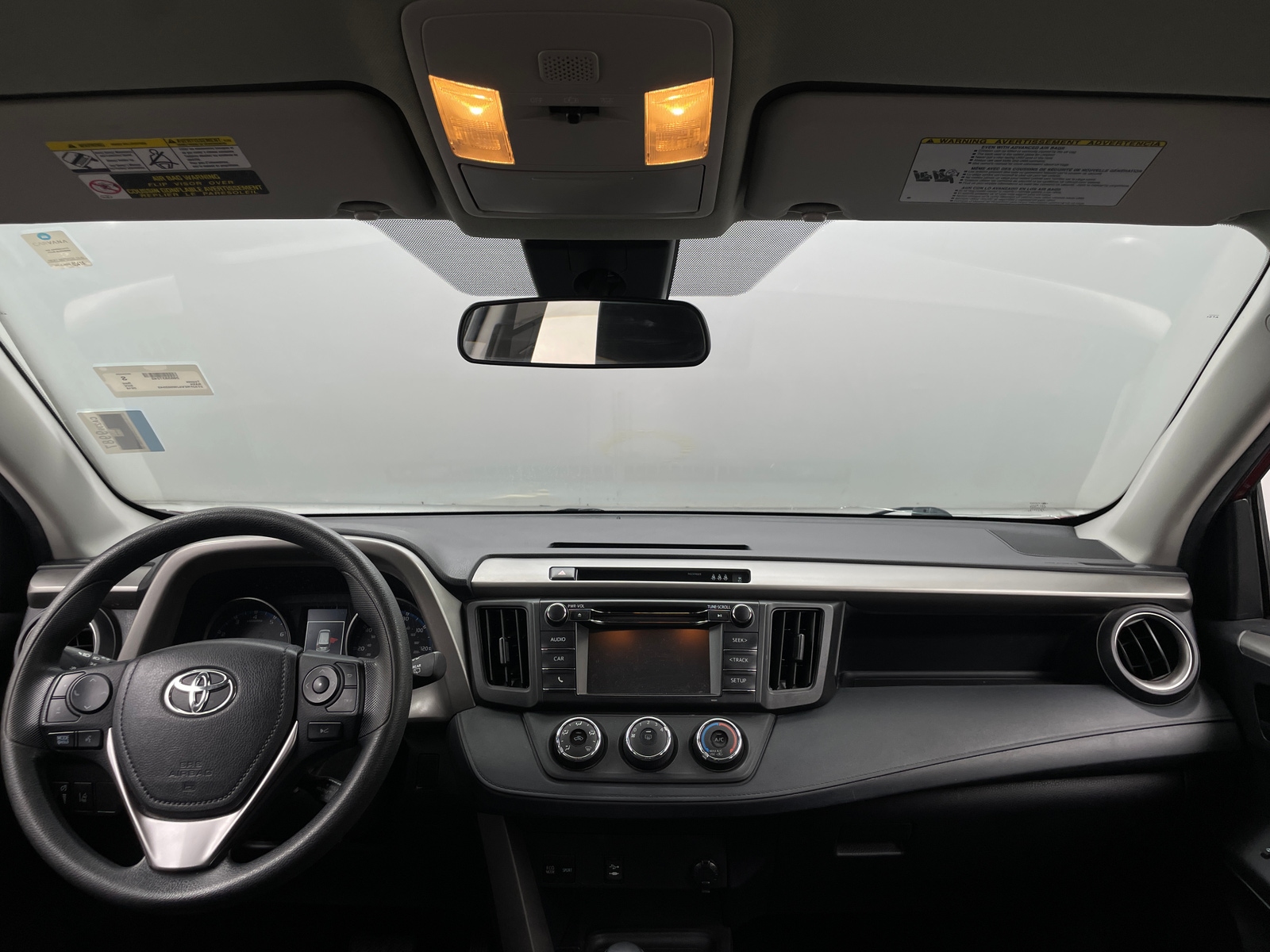 Thumbnail: 2018 Toyota RAV4 - 3