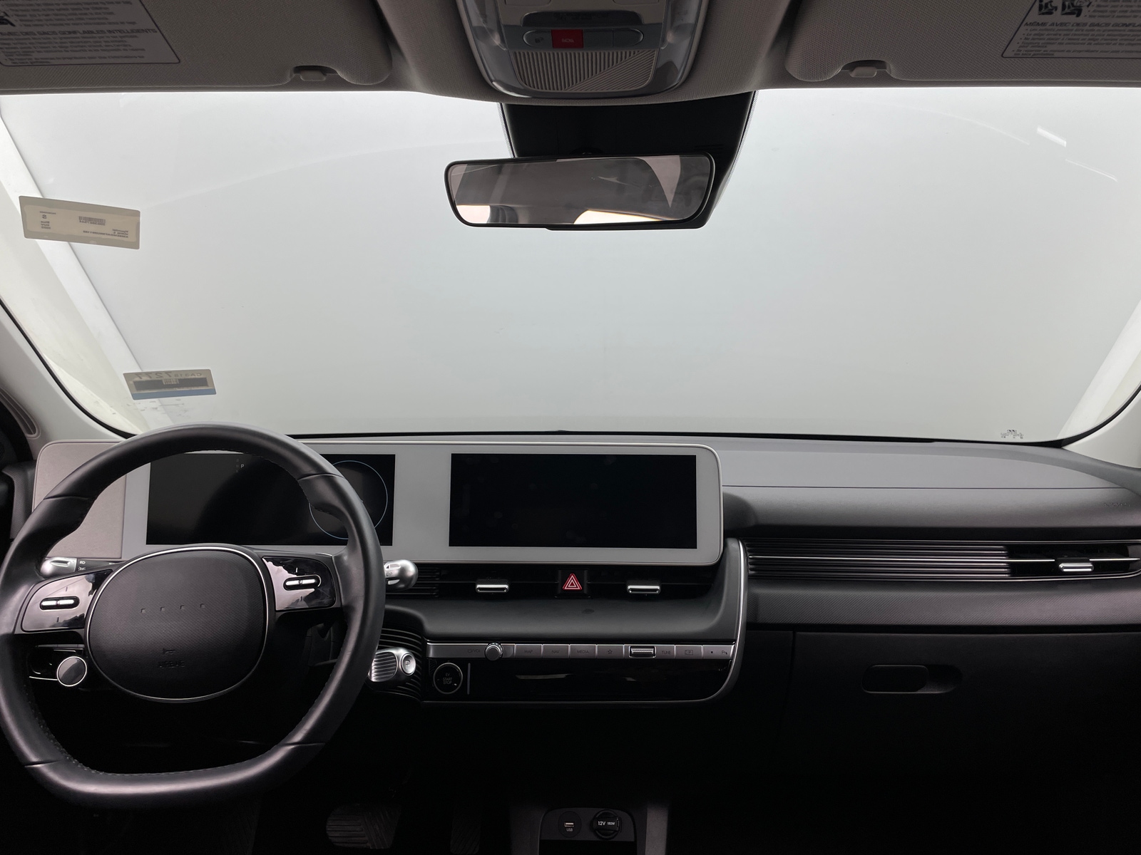 Thumbnail: 2022 Hyundai Ioniq 5 - 3