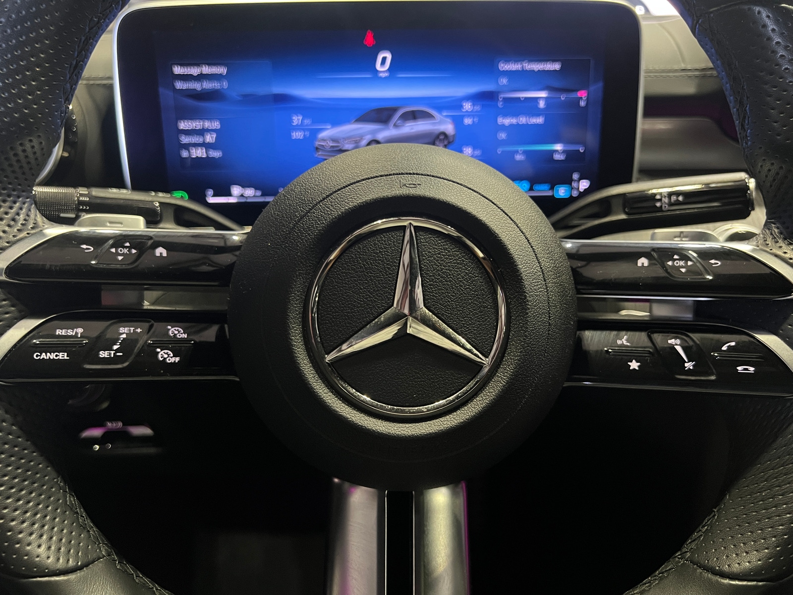 Thumbnail: 2022 Mercedes-Benz C-Class - 4