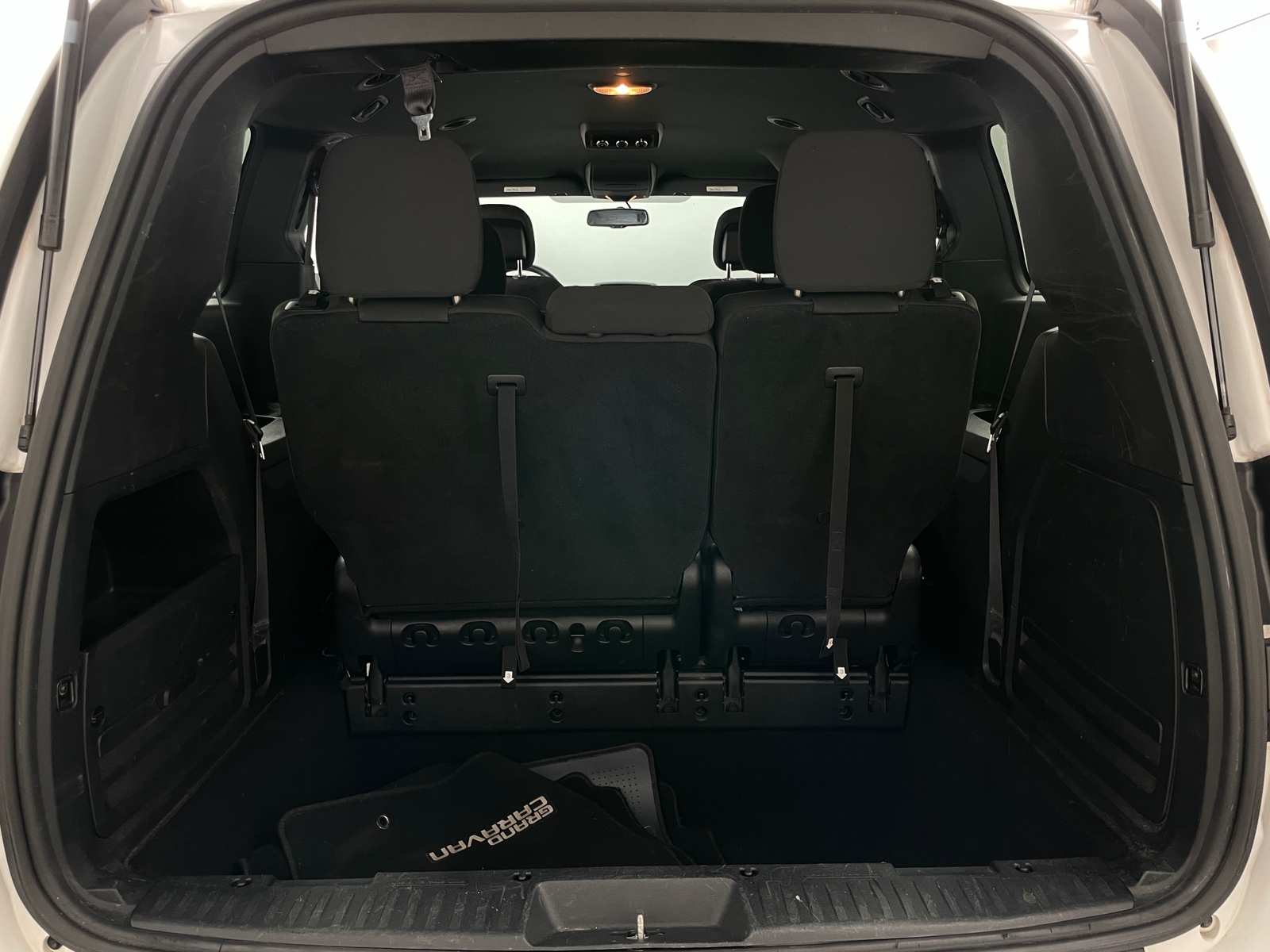 Thumbnail: 2017 Dodge Grand Caravan - 7