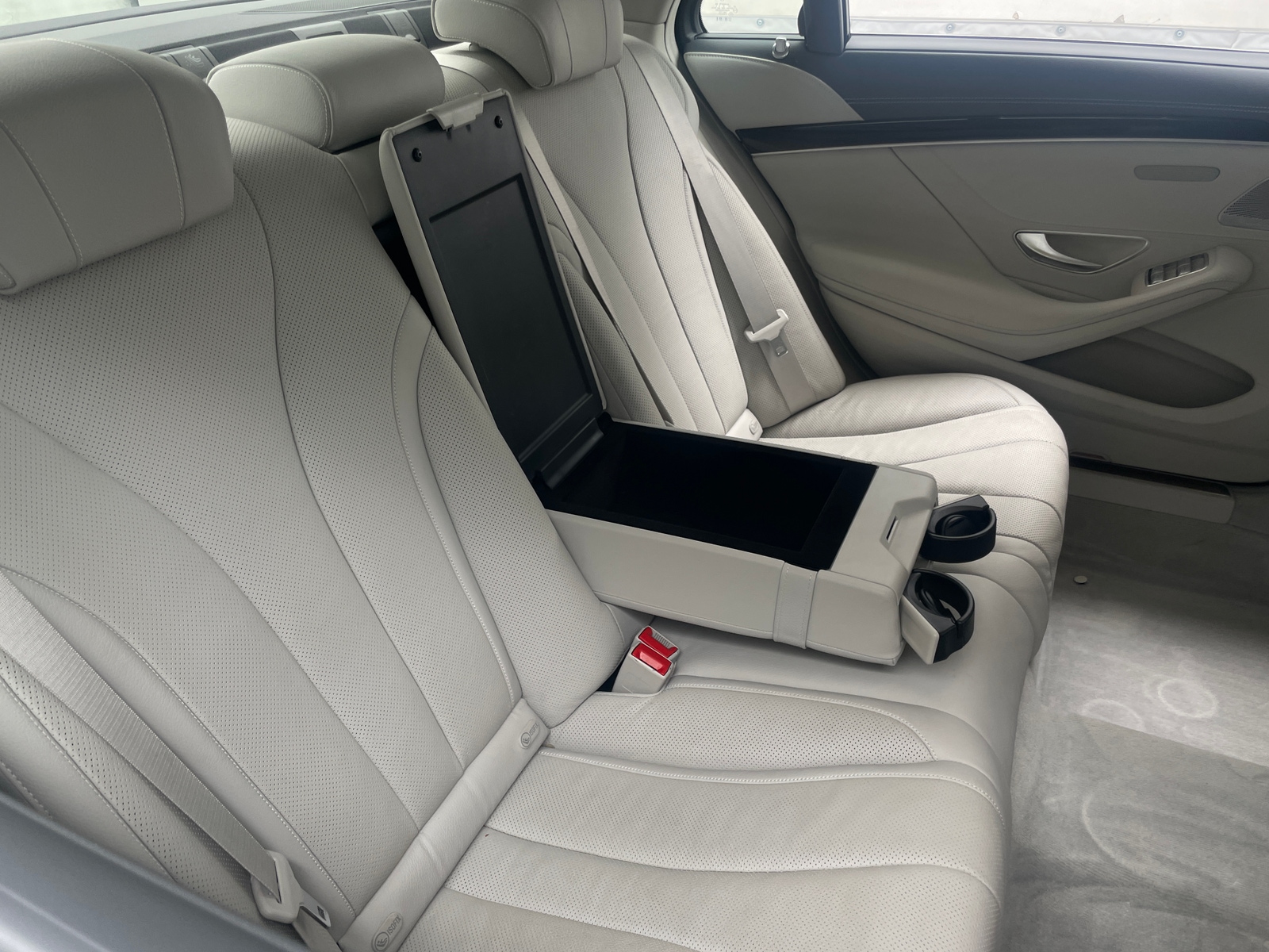Thumbnail: 2016 Mercedes-Benz S-Class - 5