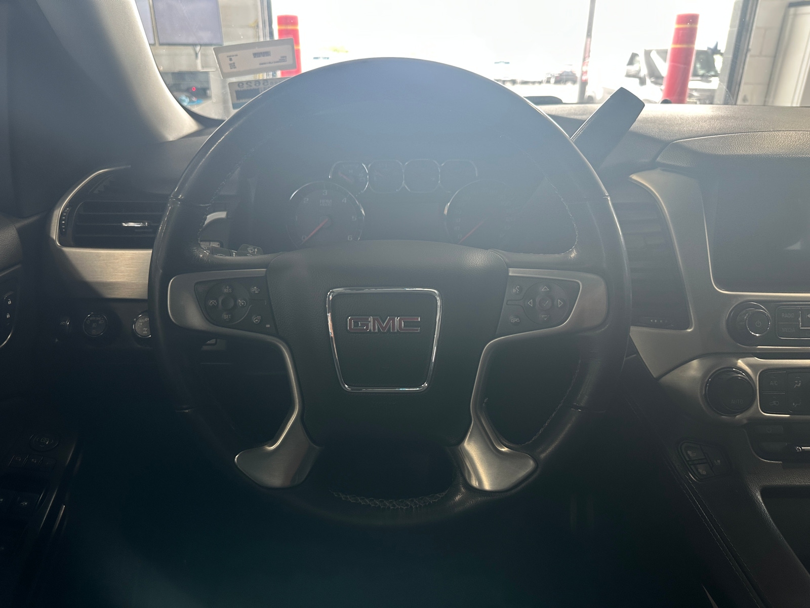 Thumbnail: 2018 GMC Yukon - 4