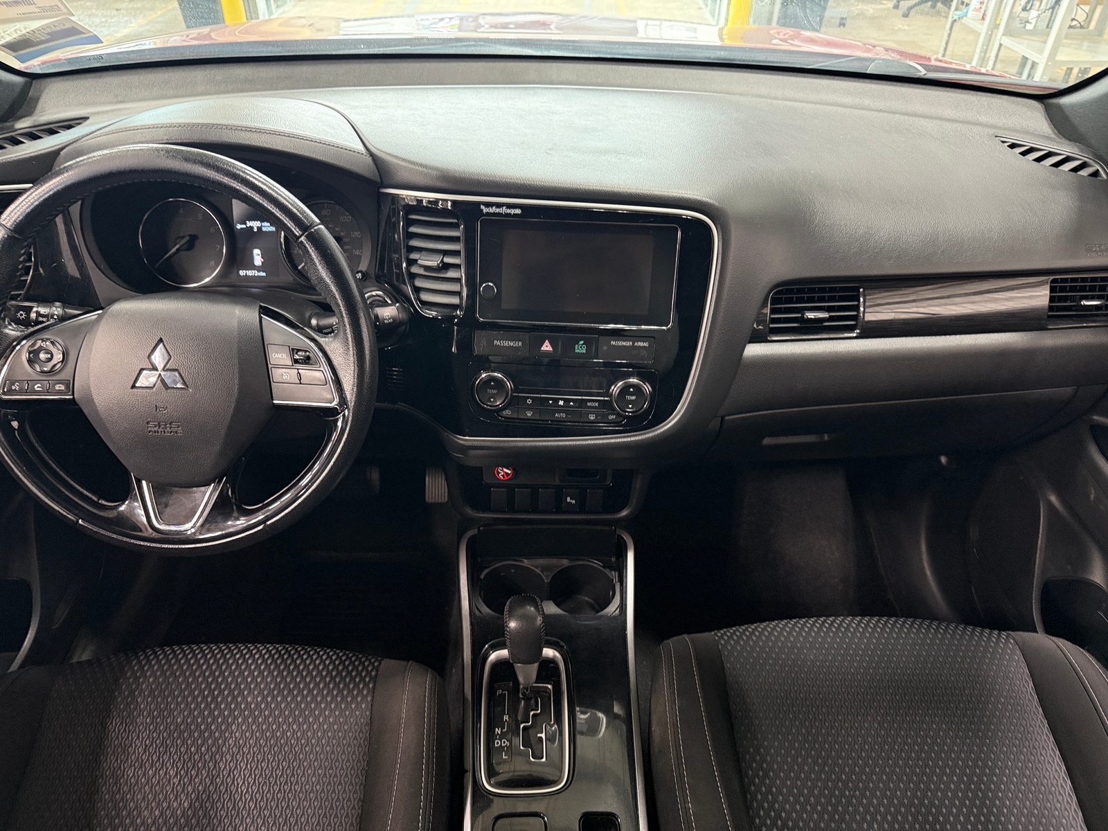 Thumbnail: 2018 Mitsubishi Outlander - 3