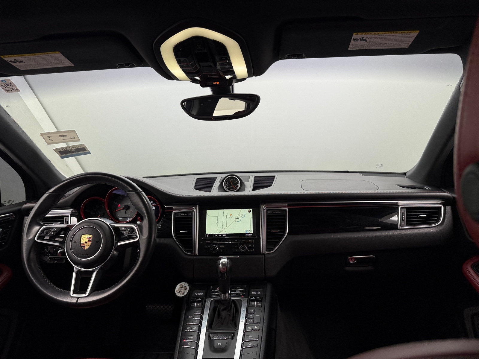 Thumbnail: 2016 Porsche Macan - 2