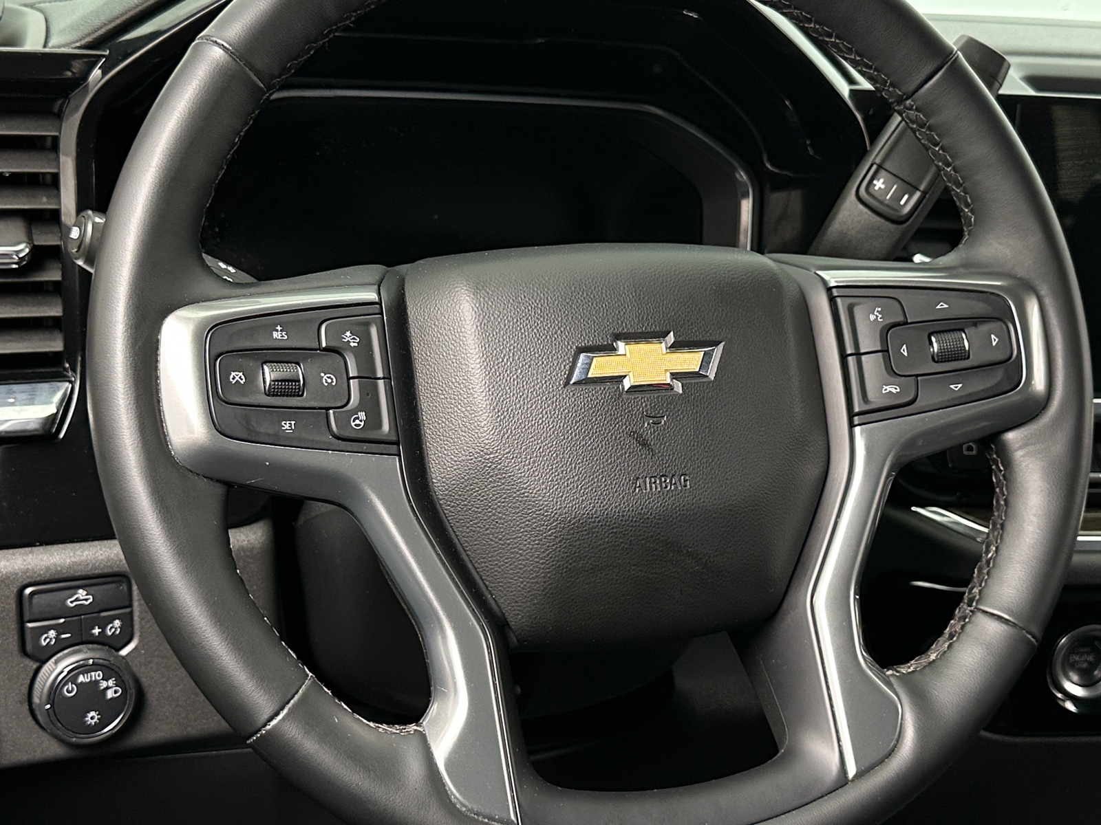 Thumbnail: 2023 Chevrolet Silverado 1500 - 5