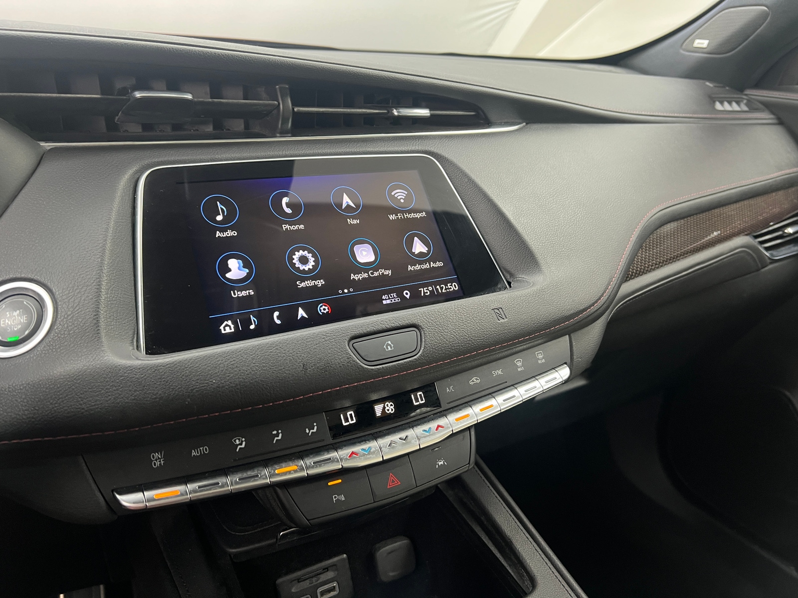 Thumbnail: 2019 Cadillac XT4 - 3