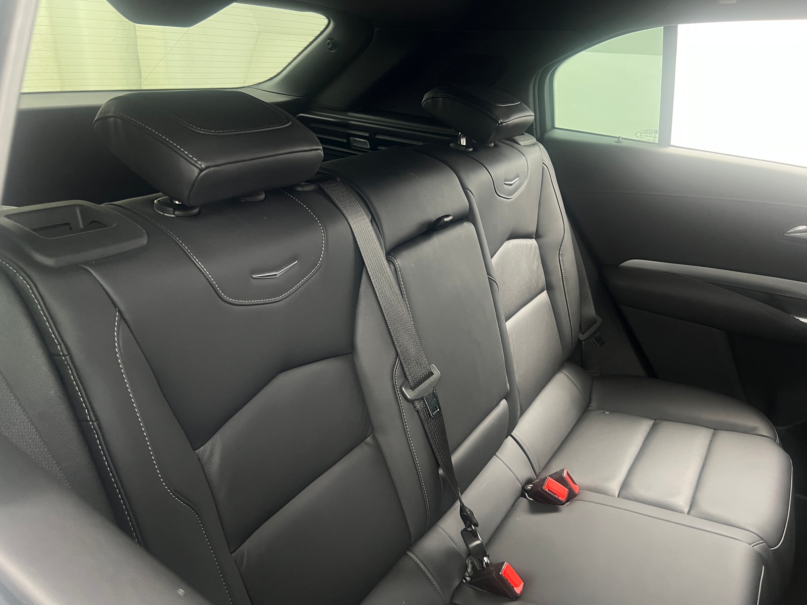 Thumbnail: 2022 Cadillac XT4 - 5
