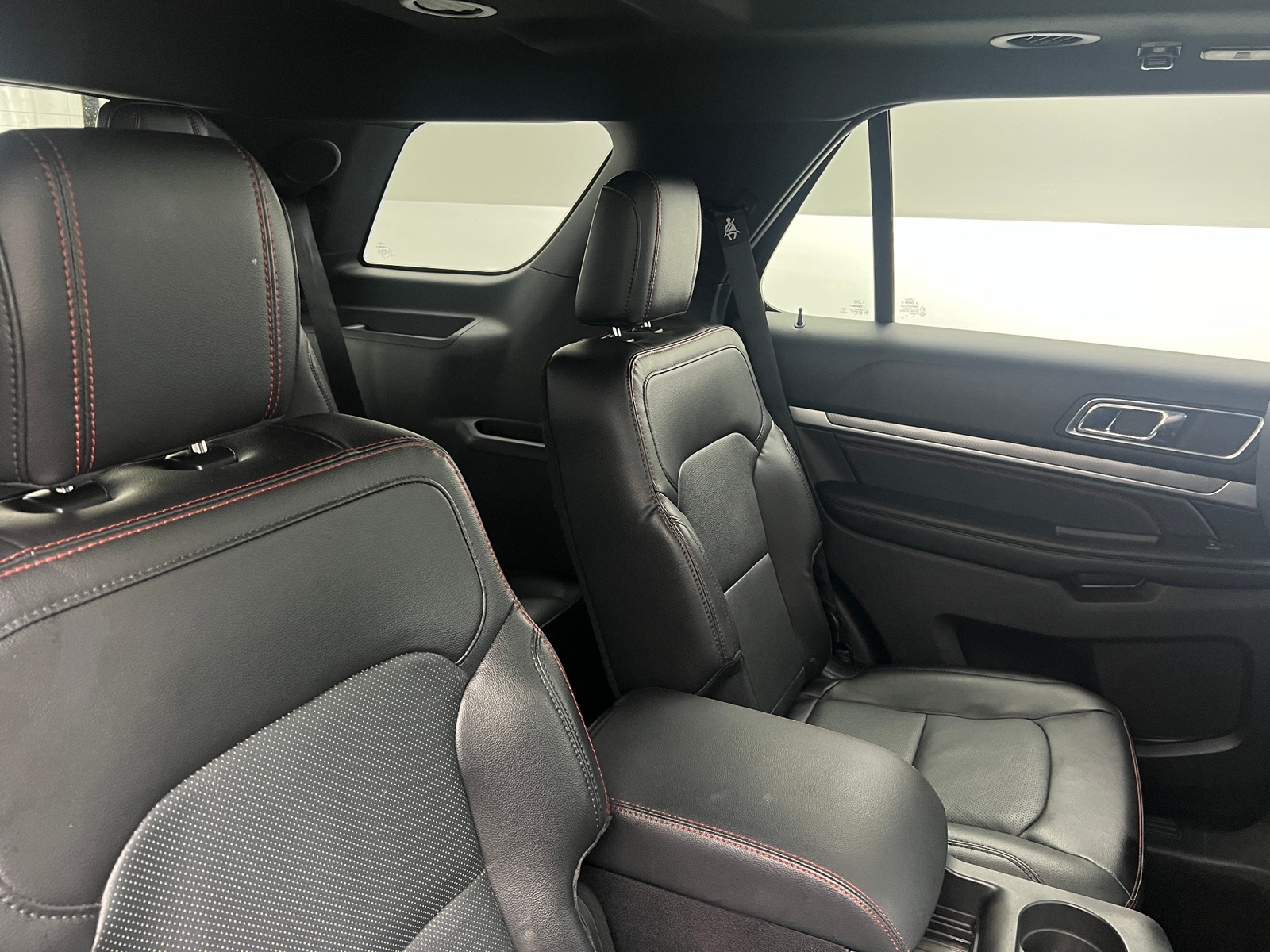 Thumbnail: 2018 Ford Explorer - 5