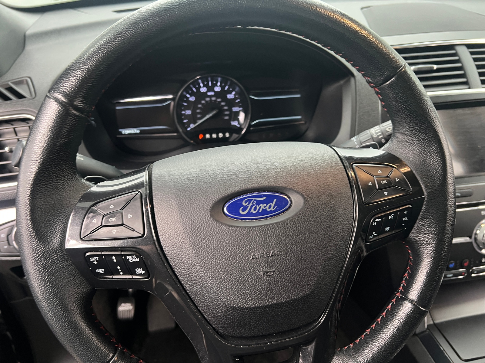 Thumbnail: 2018 Ford Explorer - 4
