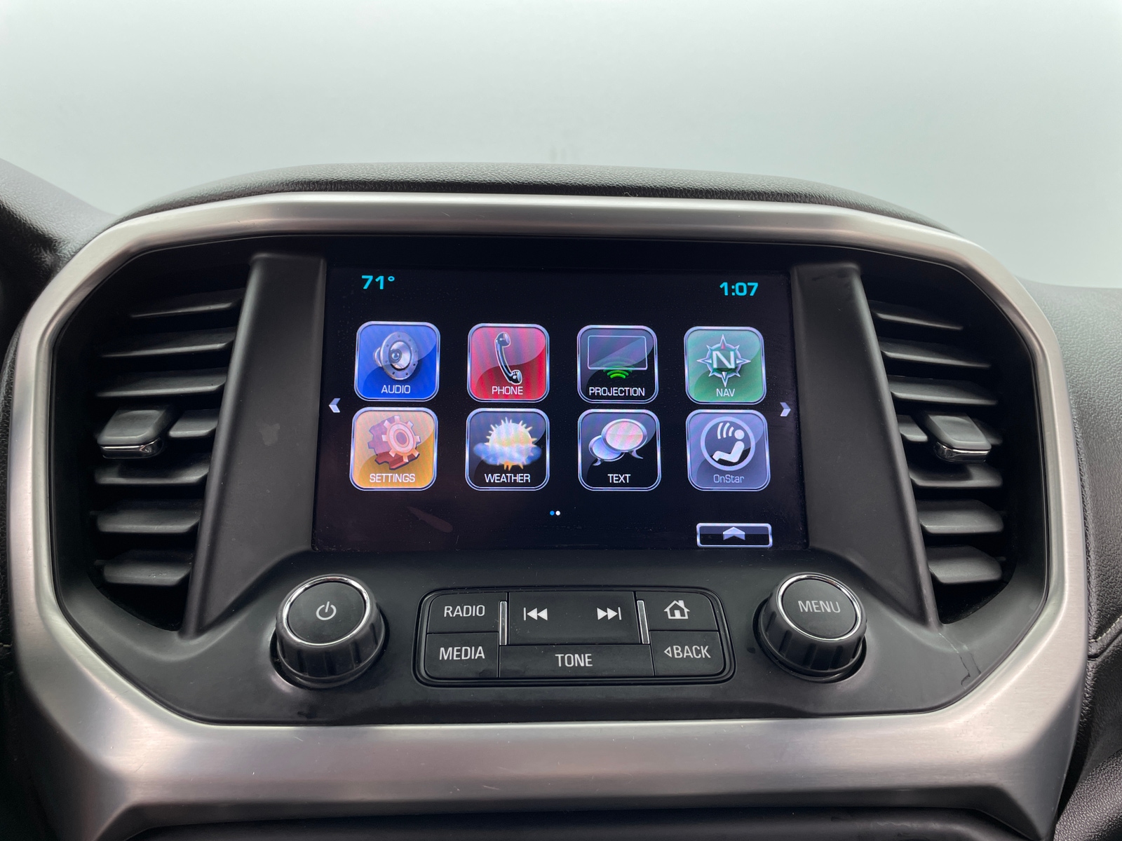 Thumbnail: 2017 GMC Acadia - 3