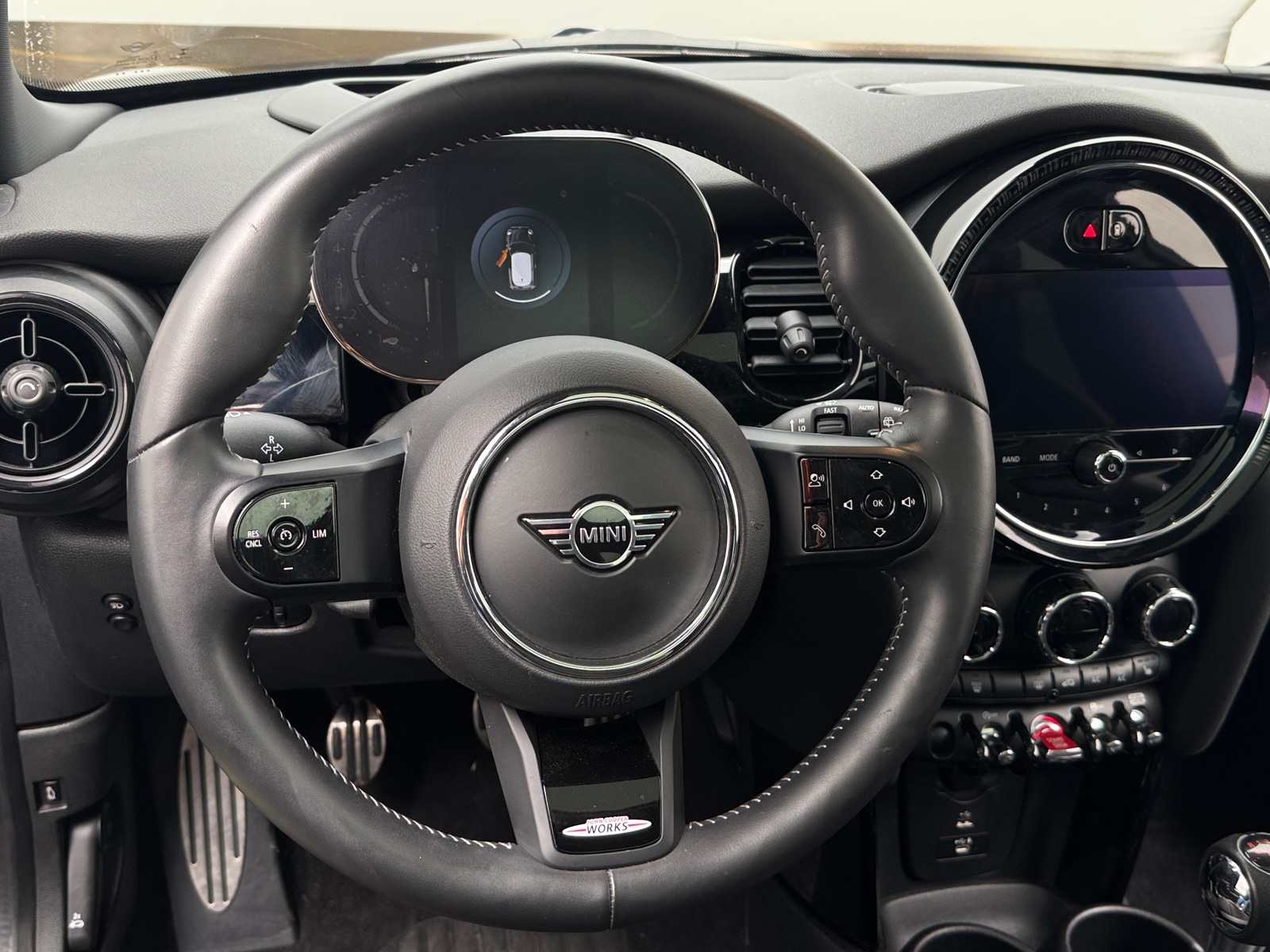 Thumbnail: 2022 MINI Cooper Hardtop - 4