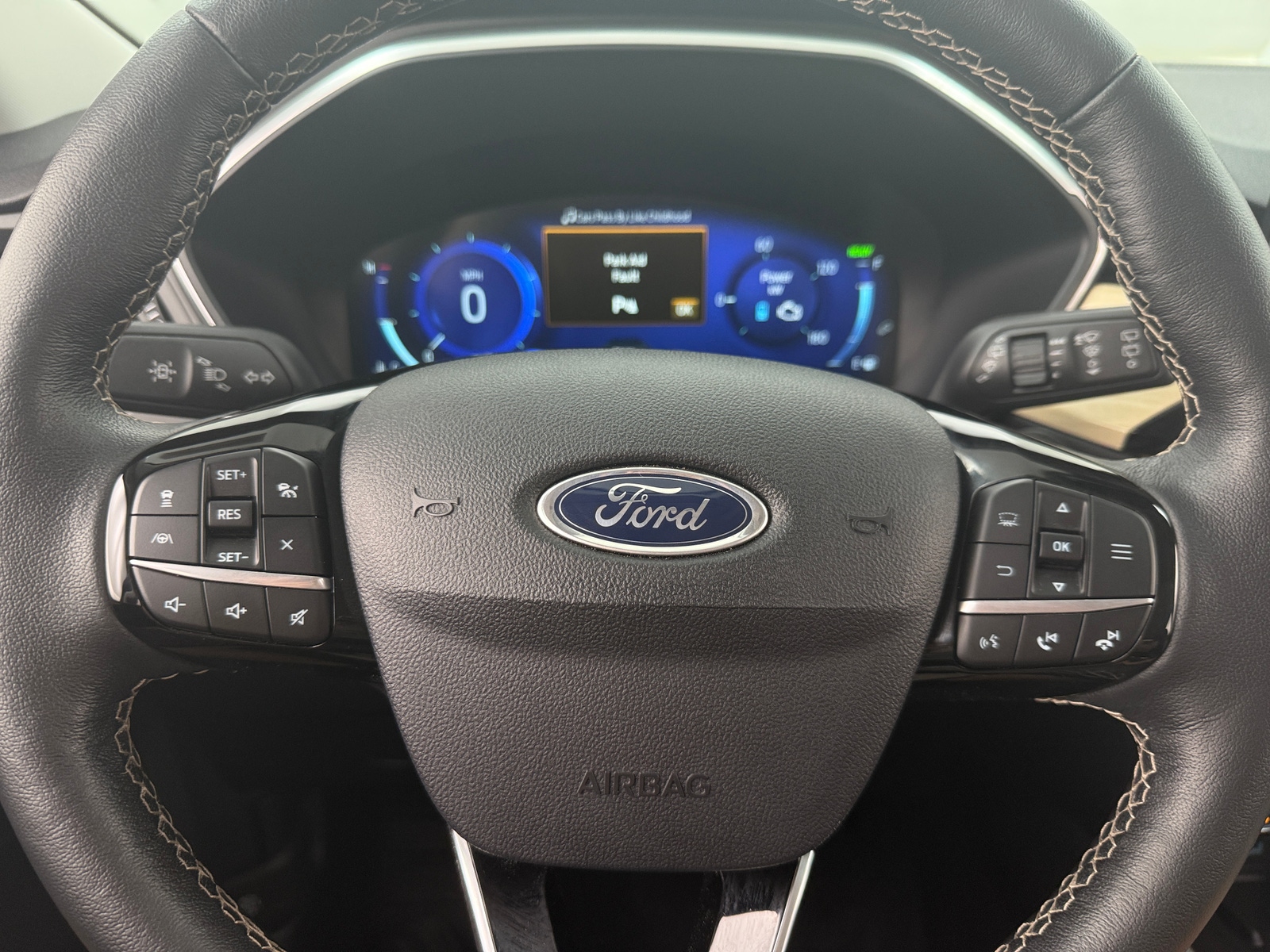 Thumbnail: 2022 Ford Escape - 4