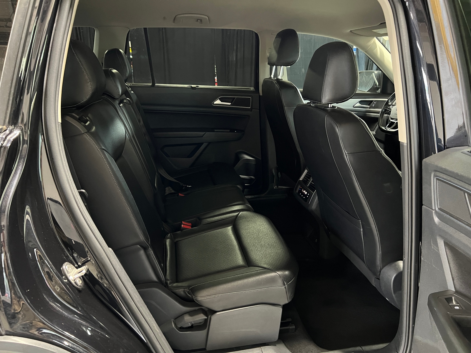 Thumbnail: 2018 Volkswagen Atlas - 5