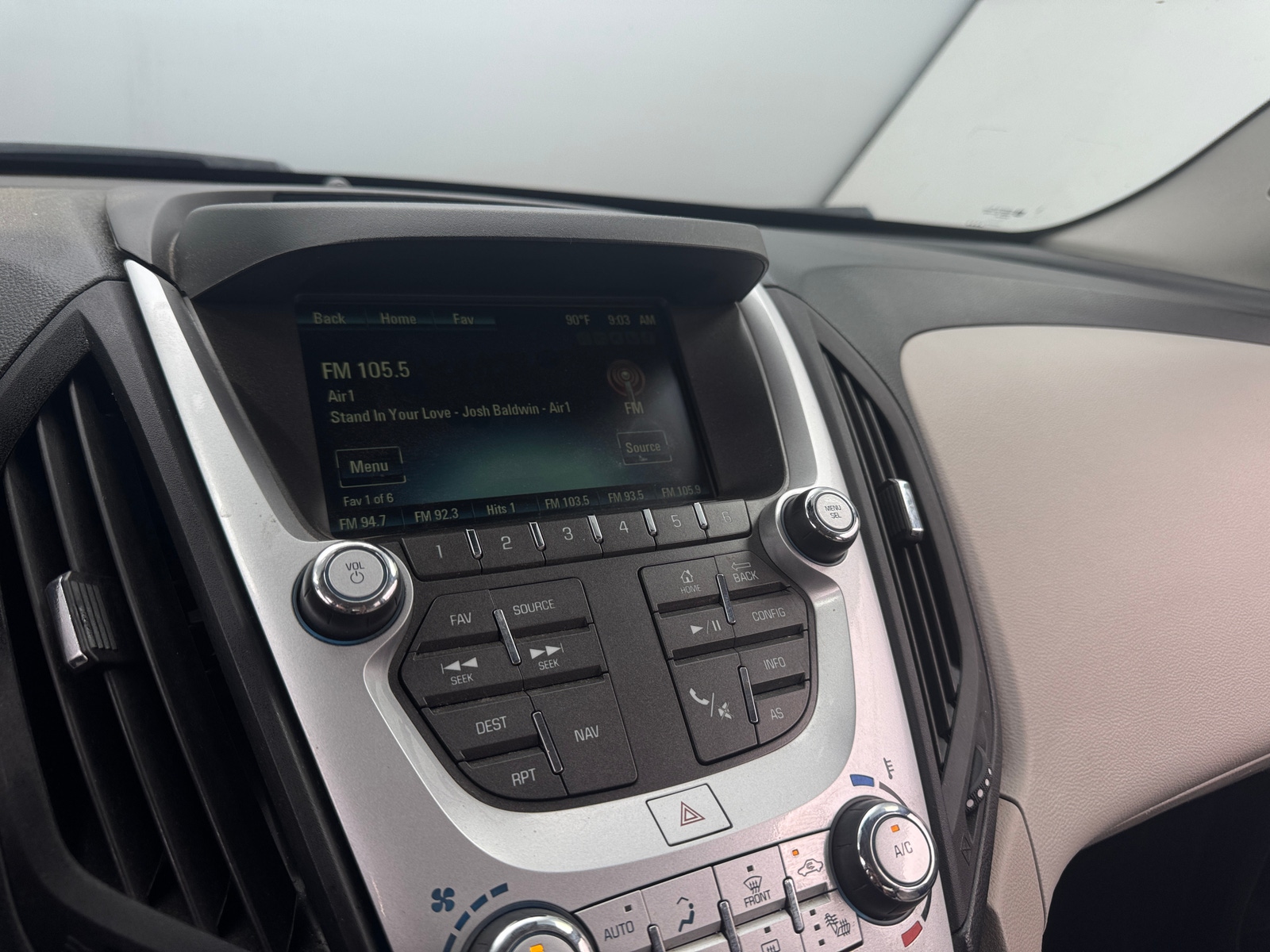 Thumbnail: 2016 Chevrolet Equinox - 3
