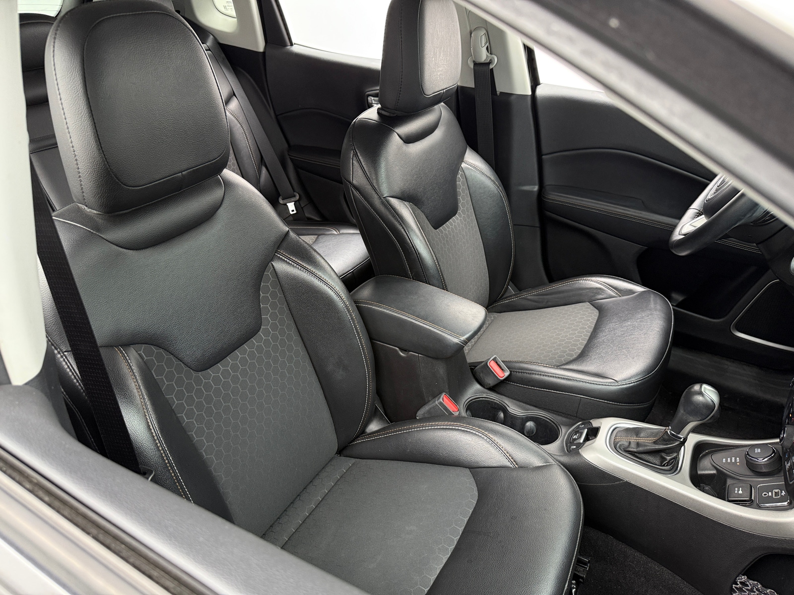 Thumbnail: 2018 Jeep Compass - 2