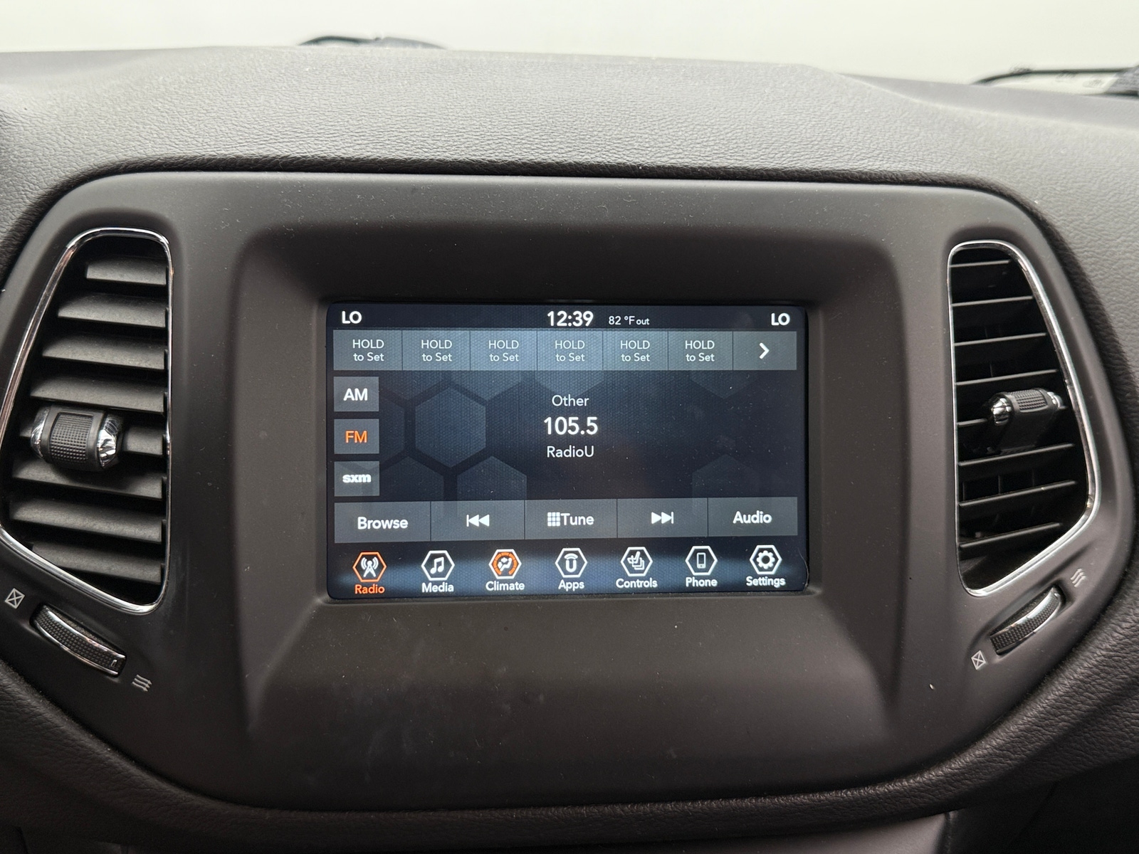 Thumbnail: 2018 Jeep Compass - 4