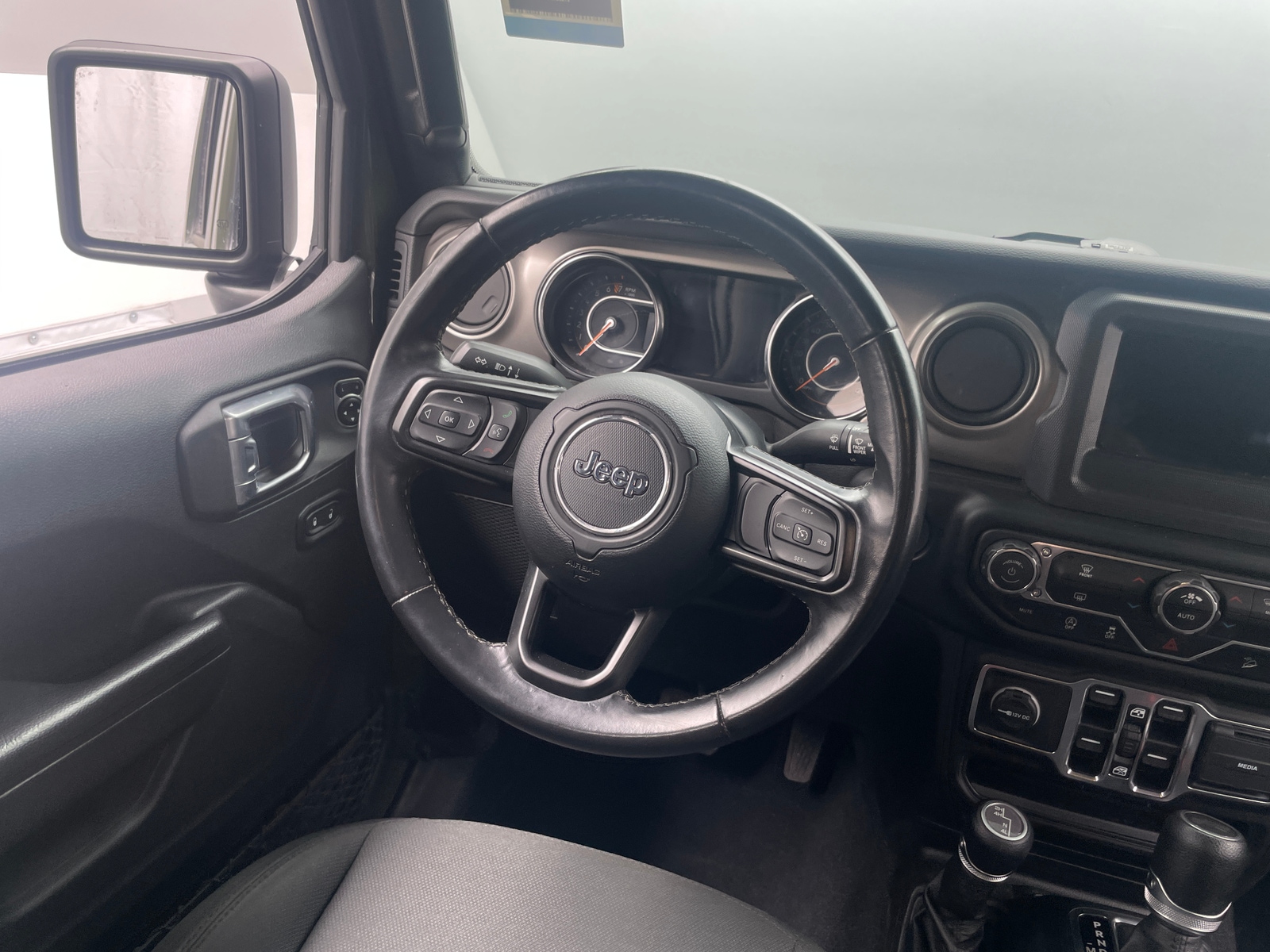 Thumbnail: 2021 Jeep Wrangler - 5