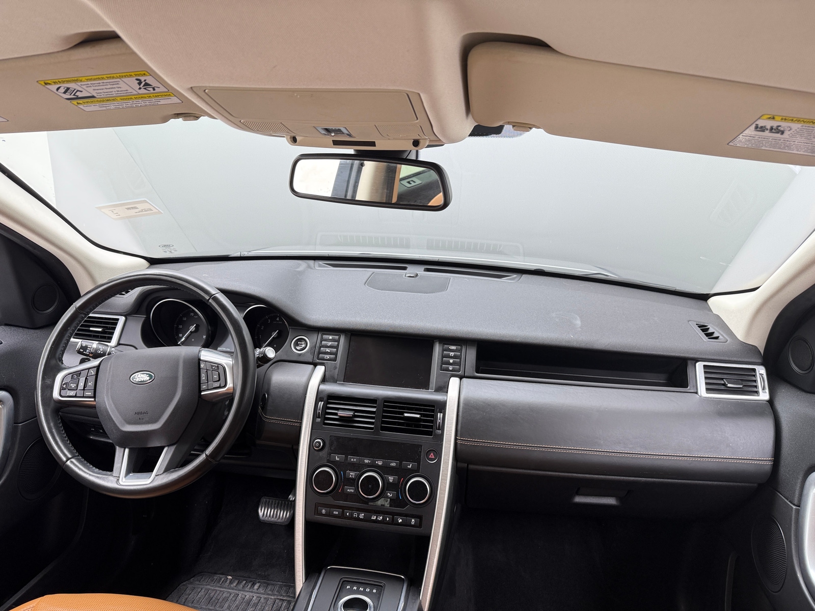 Thumbnail: 2018 Land Rover Discovery Sport - 2