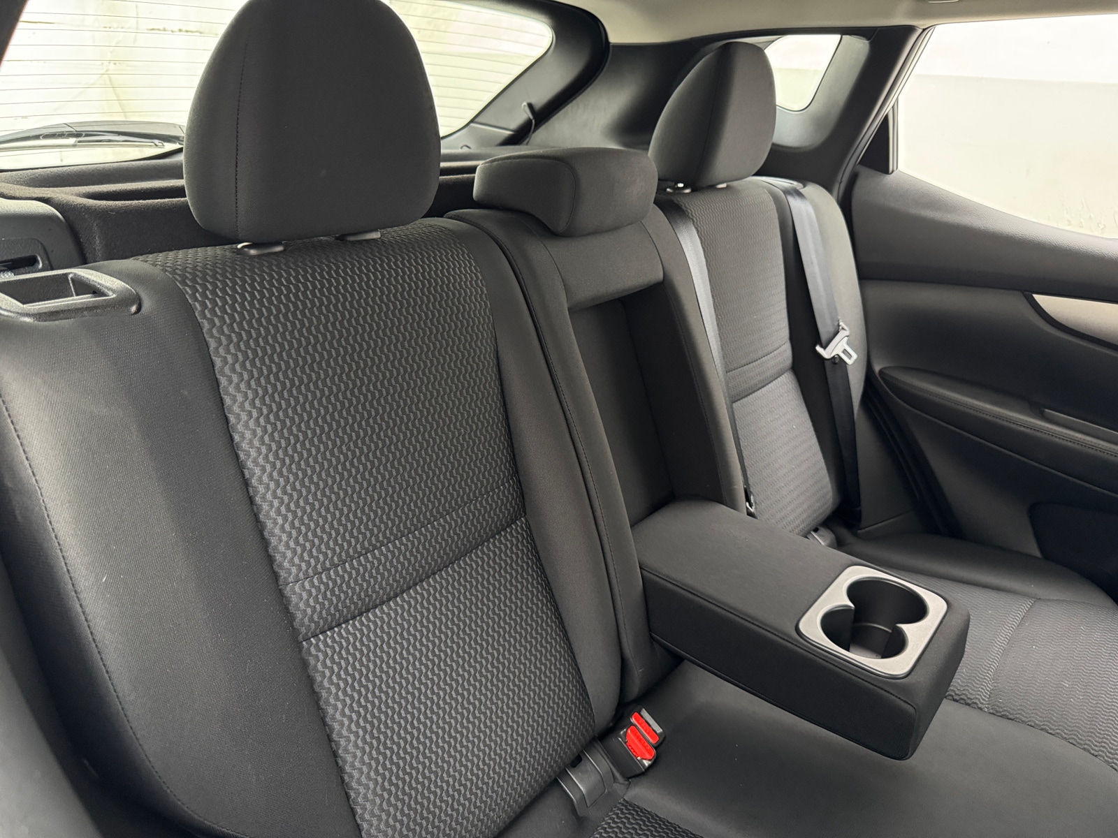 Thumbnail: 2019 Nissan Rogue Sport - 6
