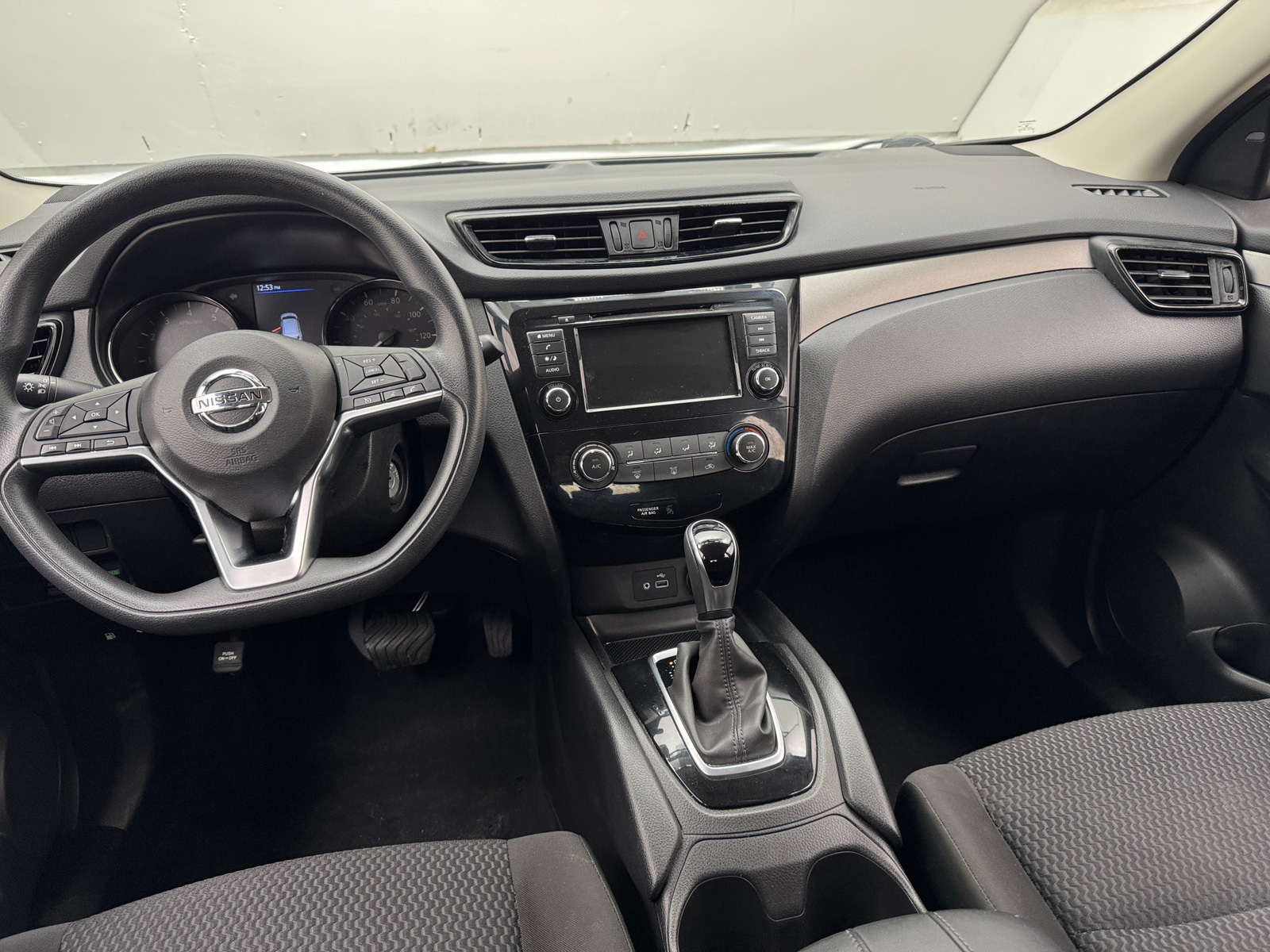 Thumbnail: 2019 Nissan Rogue Sport - 3