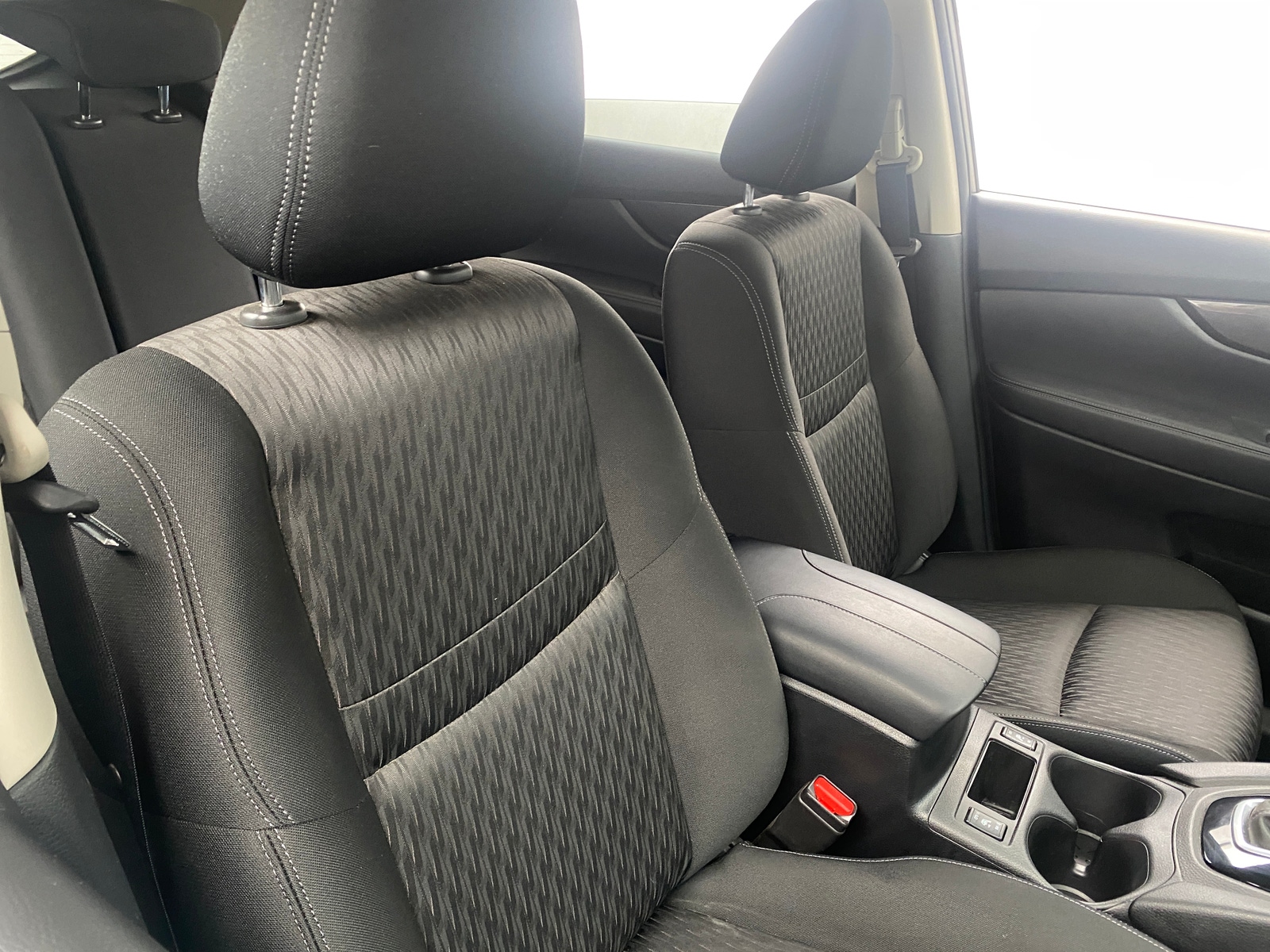 Thumbnail: 2019 Nissan Rogue - 2