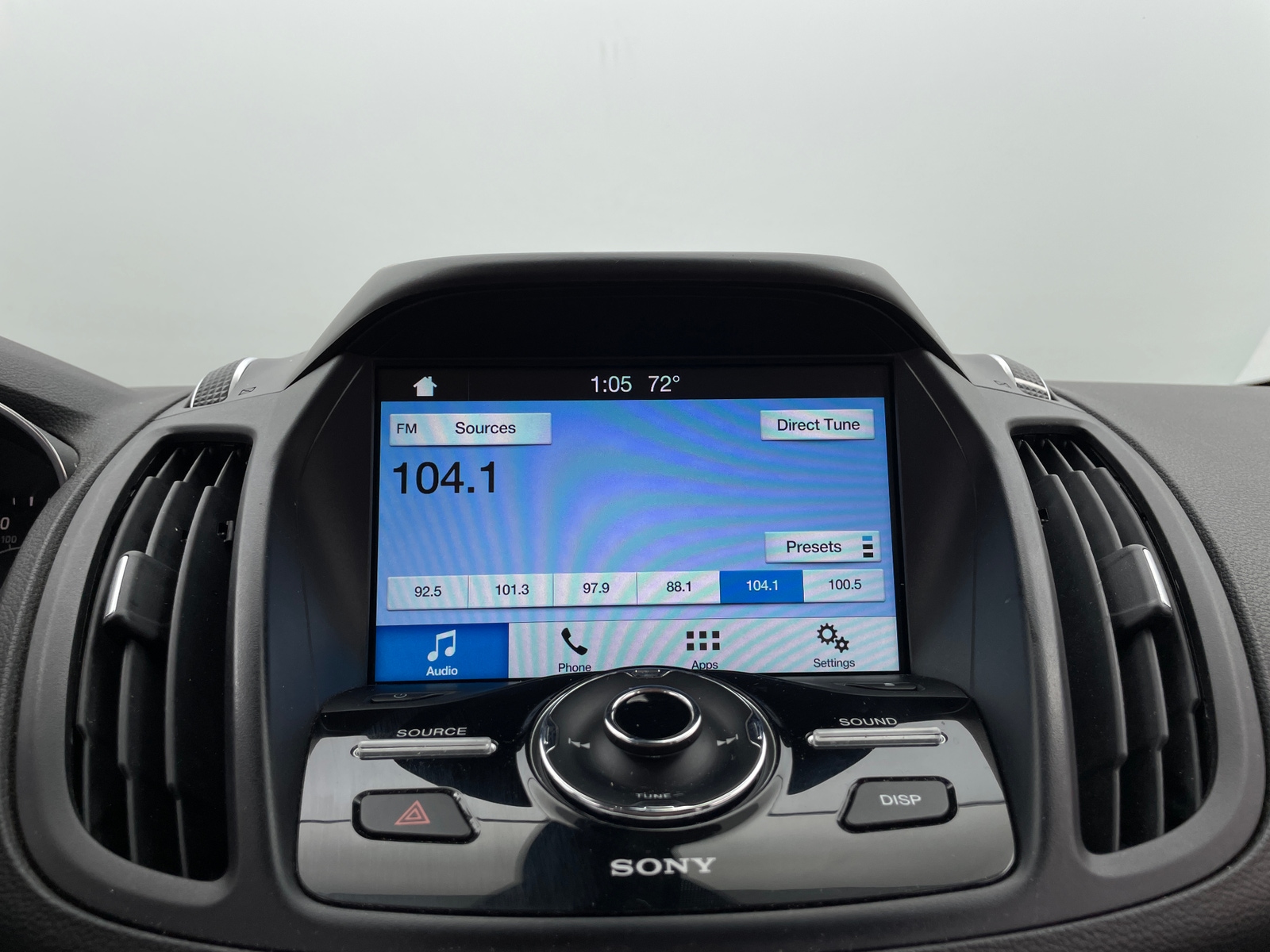 Thumbnail: 2017 Ford Escape - 3