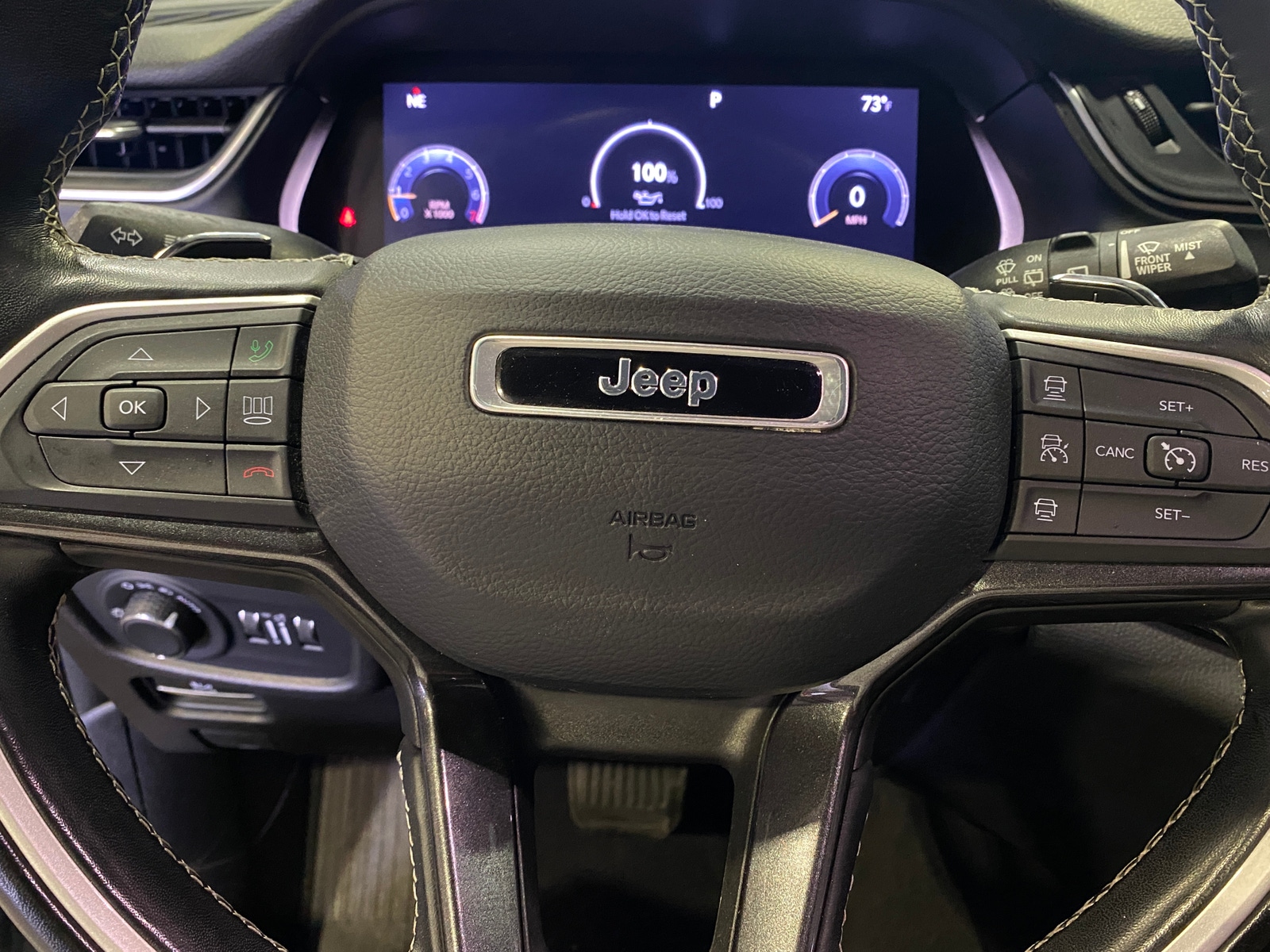 Thumbnail: 2022 Jeep Grand Cherokee L - 4