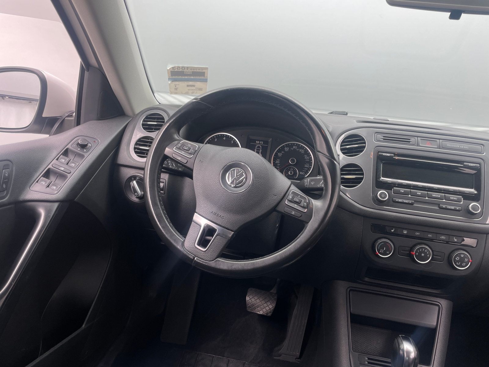 Thumbnail: 2014 Volkswagen Tiguan - 5