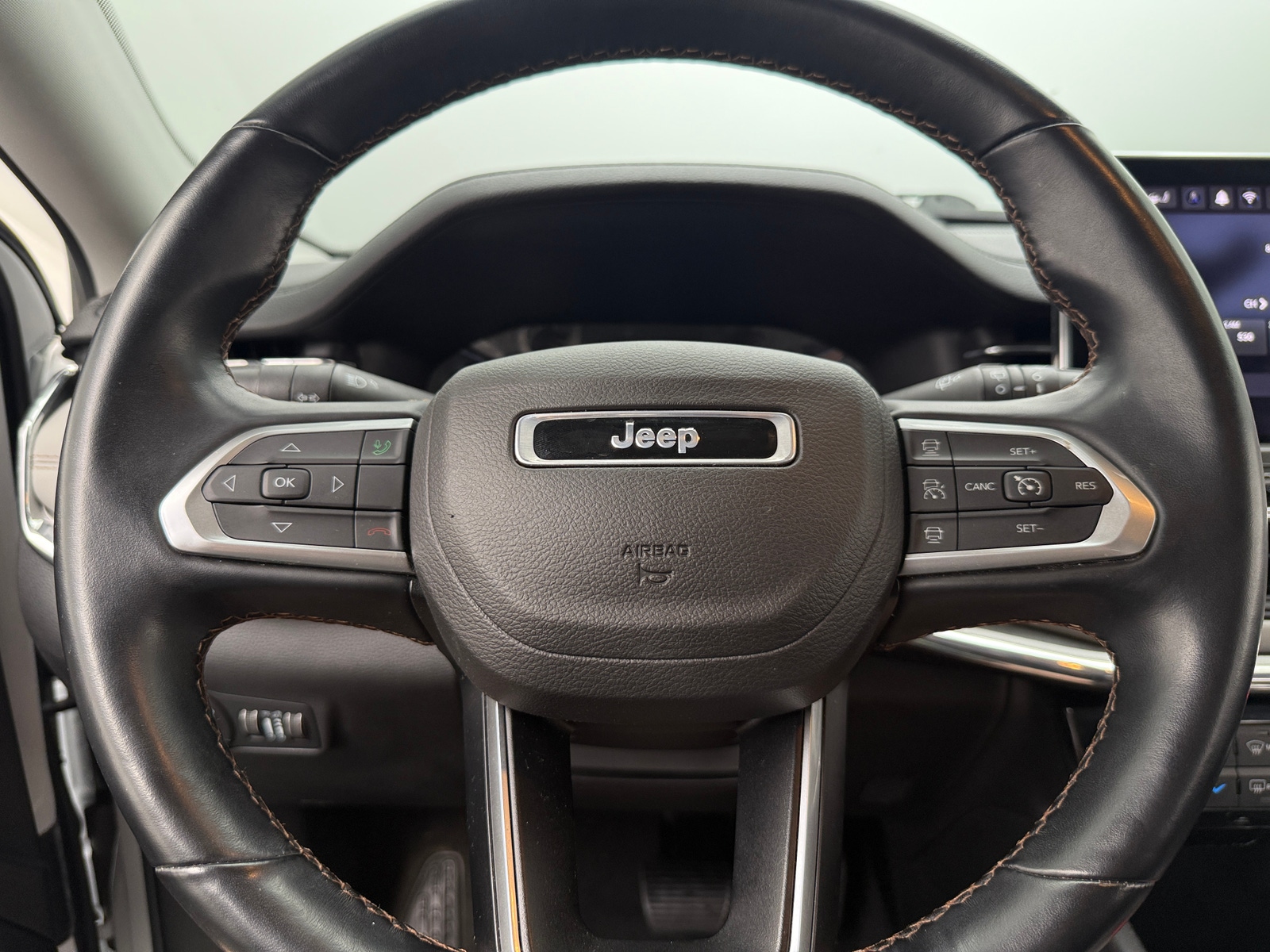 Thumbnail: 2022 Jeep Compass - 4