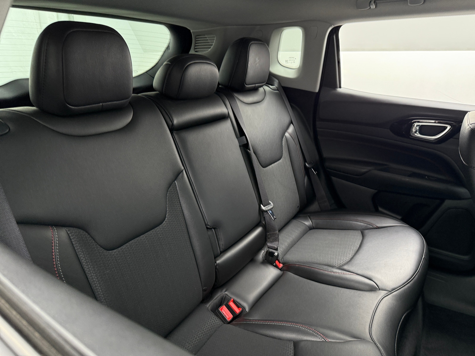 Thumbnail: 2022 Jeep Compass - 6