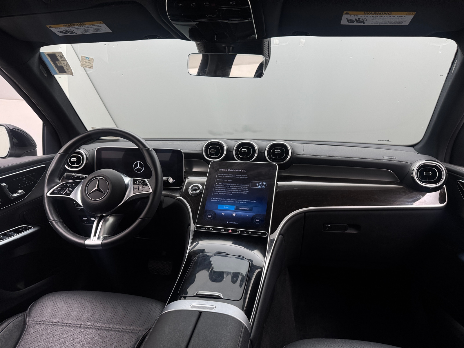 Thumbnail: 2023 Mercedes-Benz GLC - 2