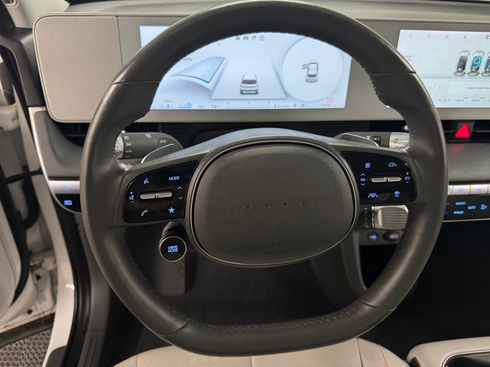 Thumbnail: 2022 Hyundai Ioniq 5 - 4