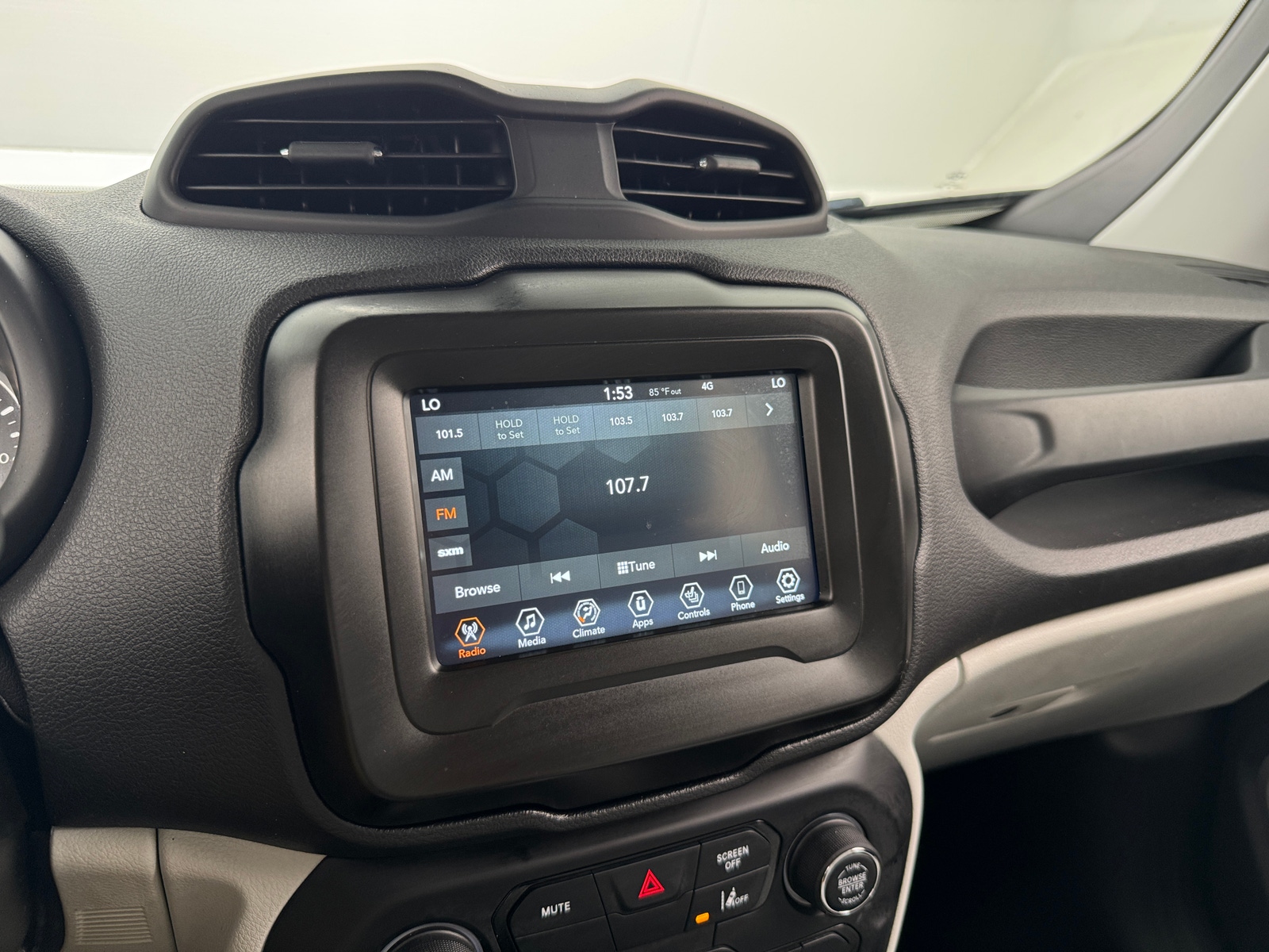 Thumbnail: 2021 Jeep Renegade - 4