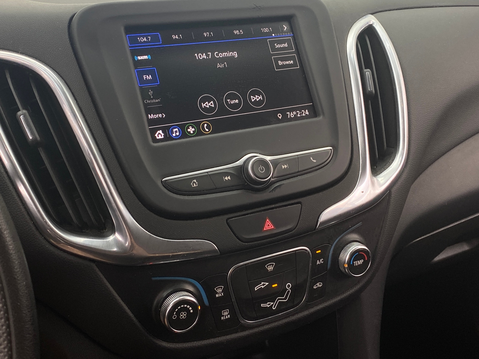 Thumbnail: 2020 Chevrolet Equinox - 4