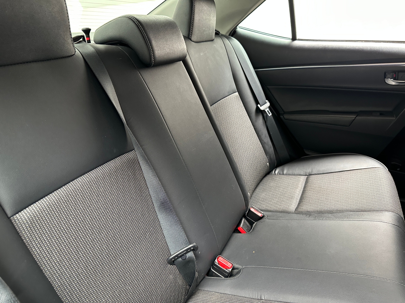 Thumbnail: 2014 Toyota Corolla - 6