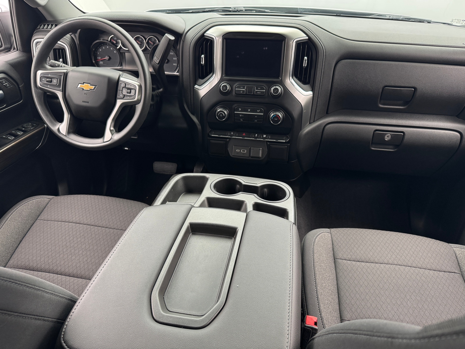 Thumbnail: 2020 Chevrolet Silverado 1500 - 3