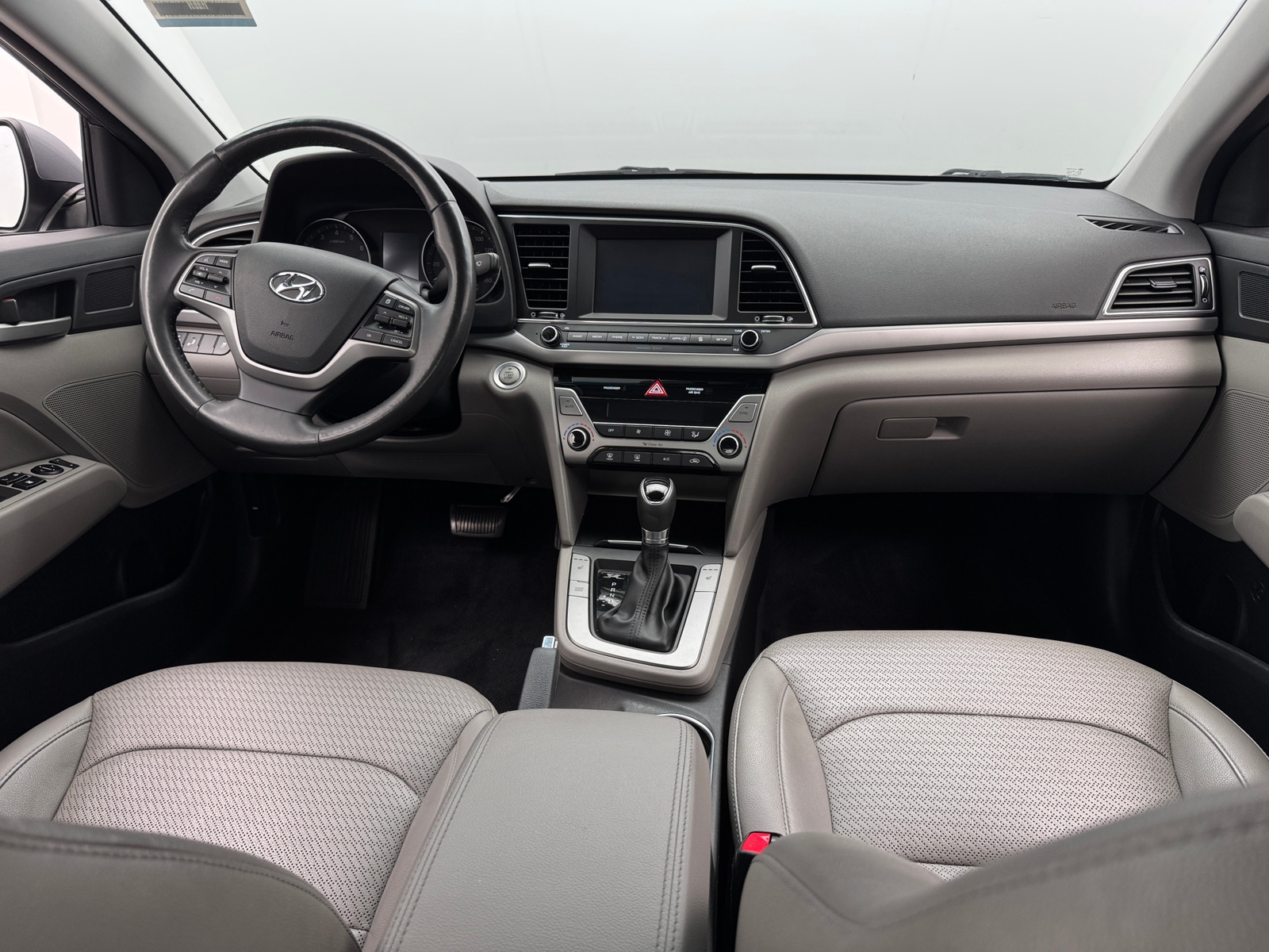 Thumbnail: 2017 Hyundai Elantra - 2