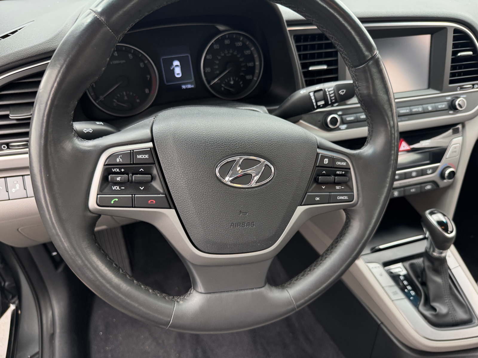 Thumbnail: 2017 Hyundai Elantra - 4