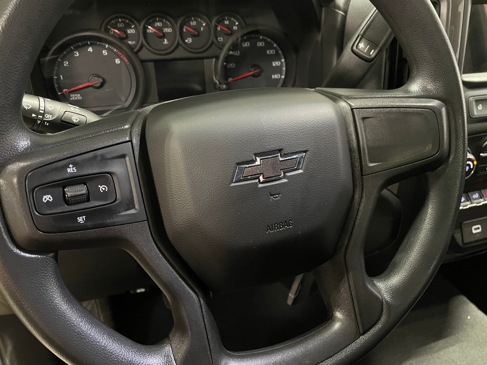 Thumbnail: 2019 Chevrolet Silverado 1500 - 5
