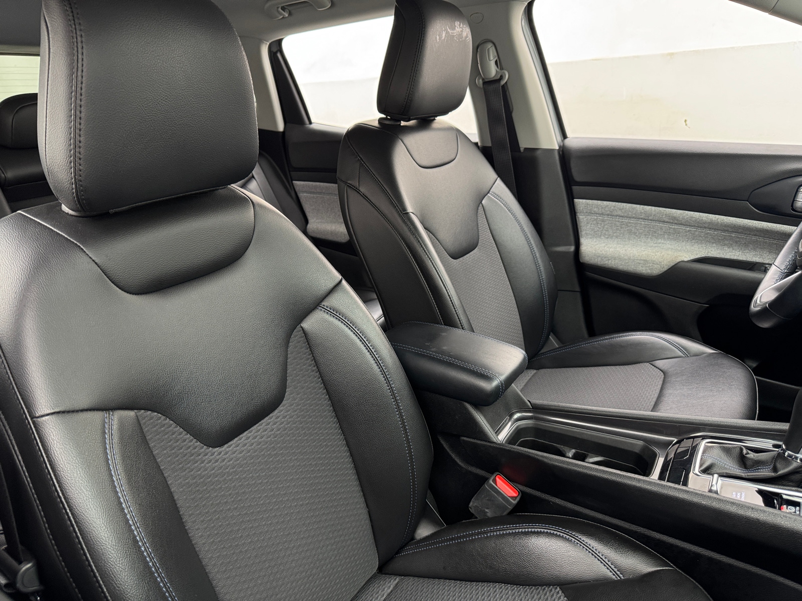 Thumbnail: 2022 Jeep Compass - 2