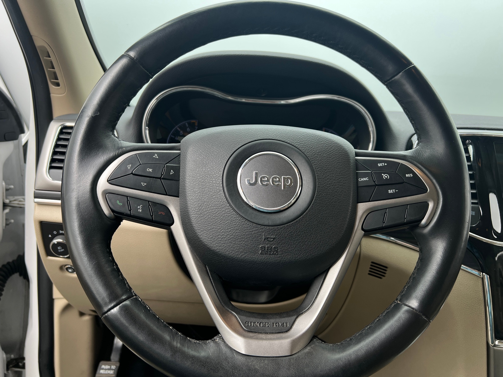 Thumbnail: 2019 Jeep Grand Cherokee - 4