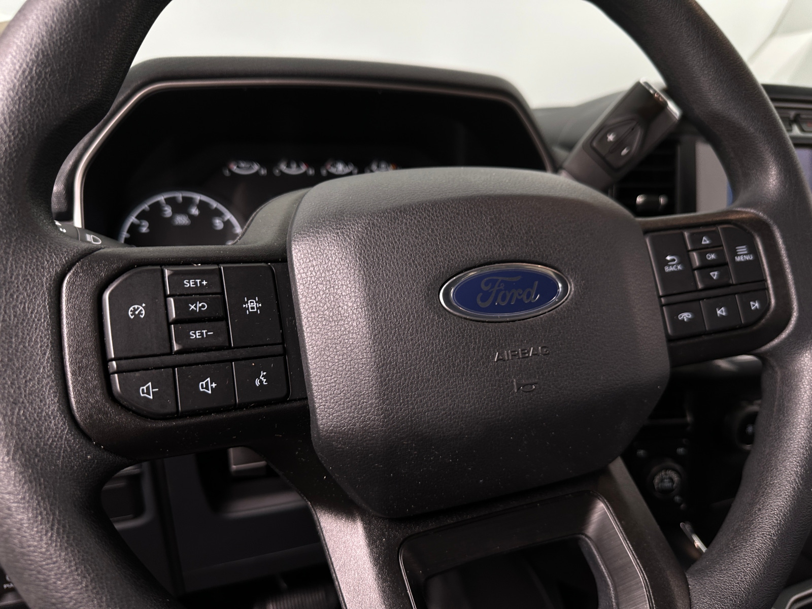 Thumbnail: 2022 Ford Econoline - 5