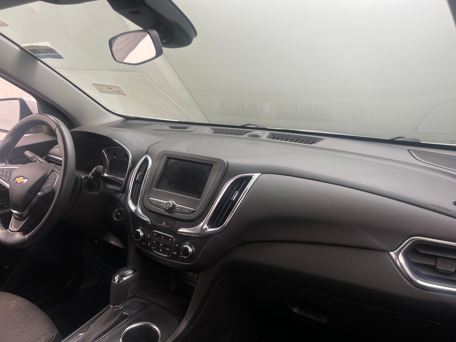 Thumbnail: 2021 Chevrolet Equinox - 3